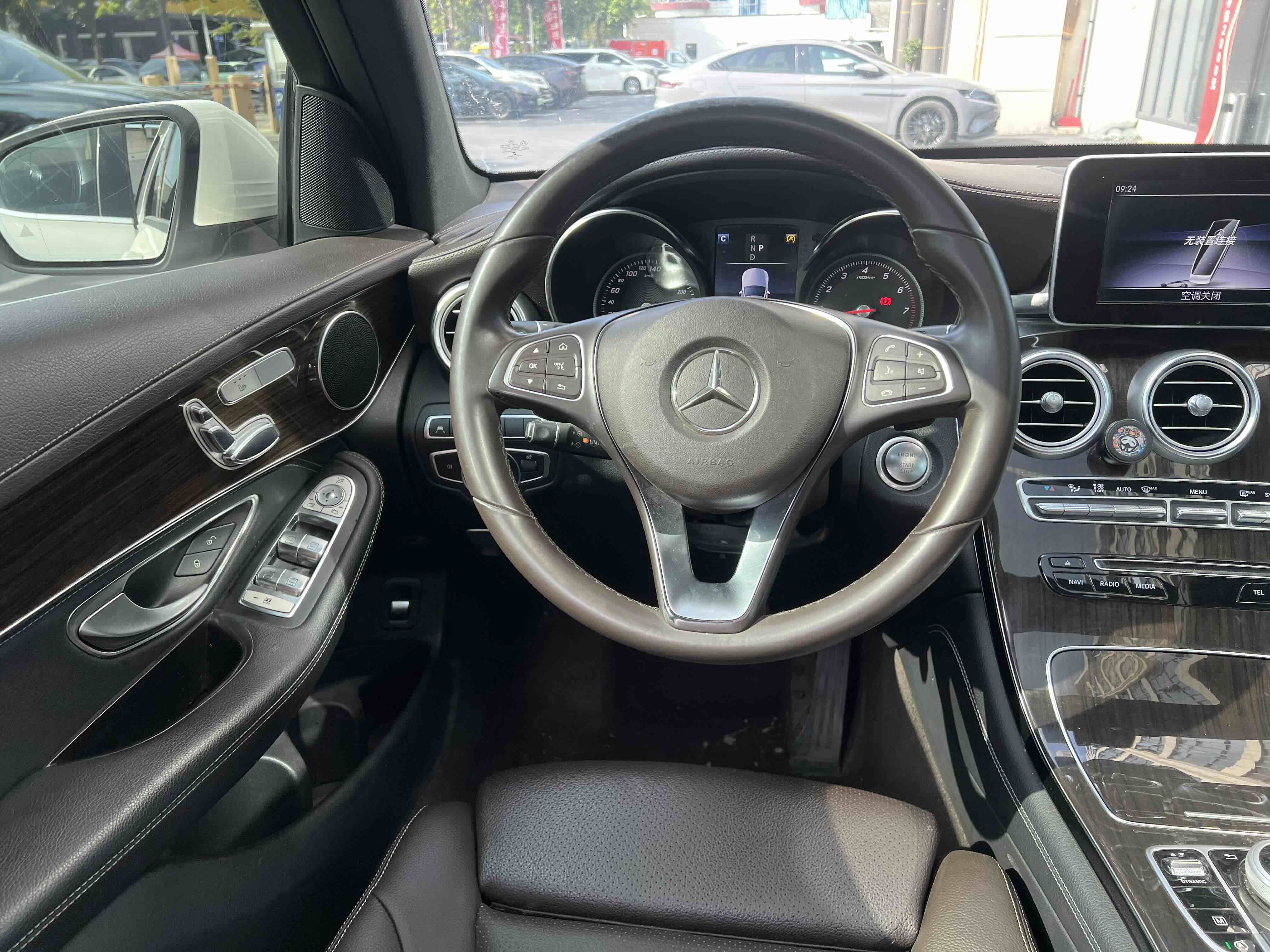 Mercedes-Benz GLC Class 2017 صورة سيارة #9