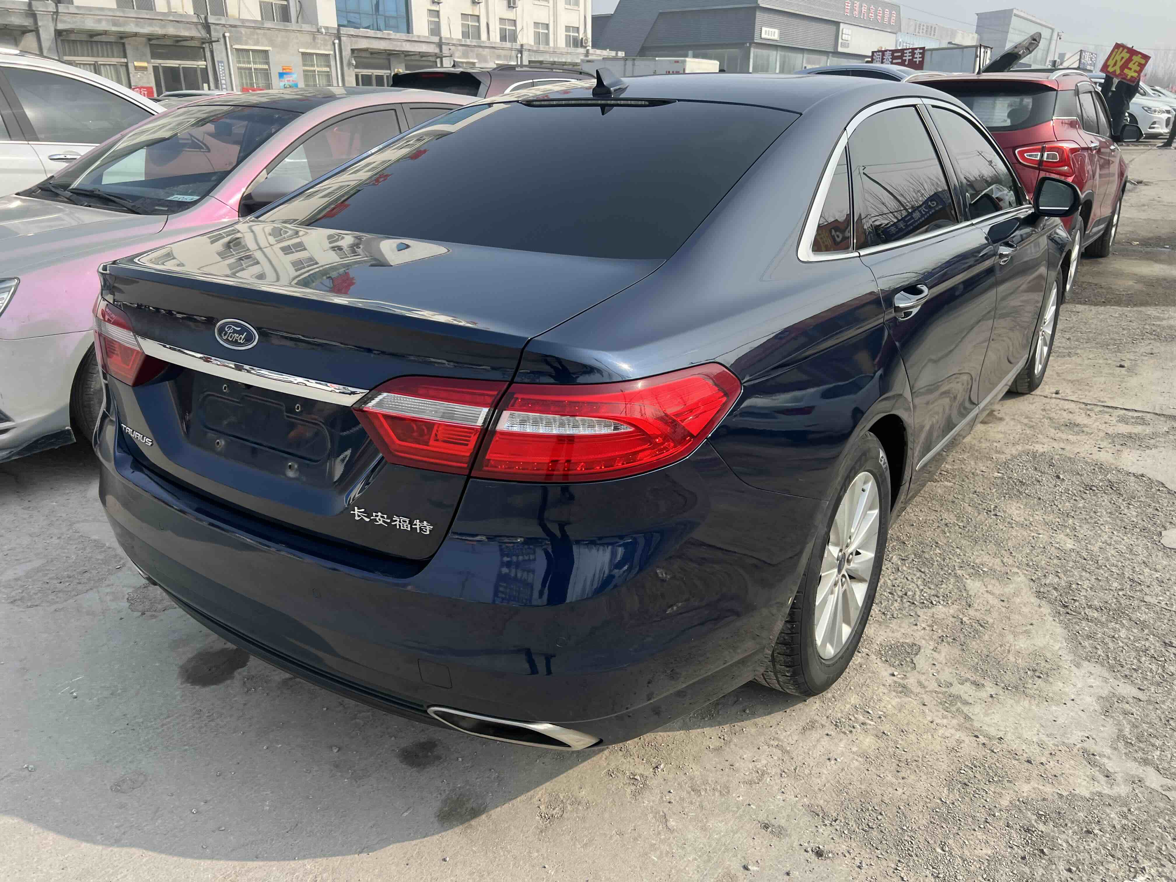 Ford Taurus 2017 #9 Ford Taurus 2017 car image #9