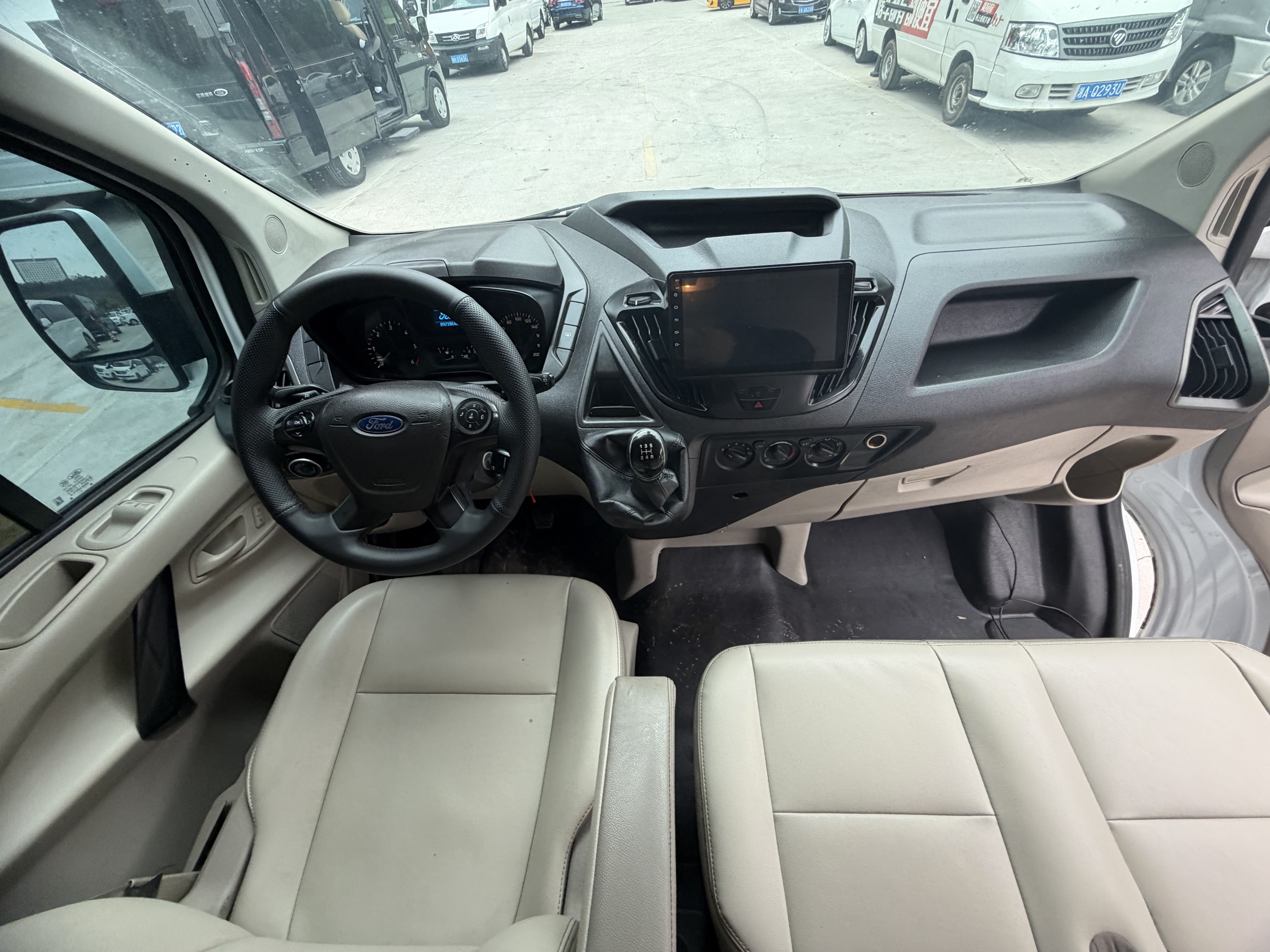 Ford Transit 2020 immagine di auto #9