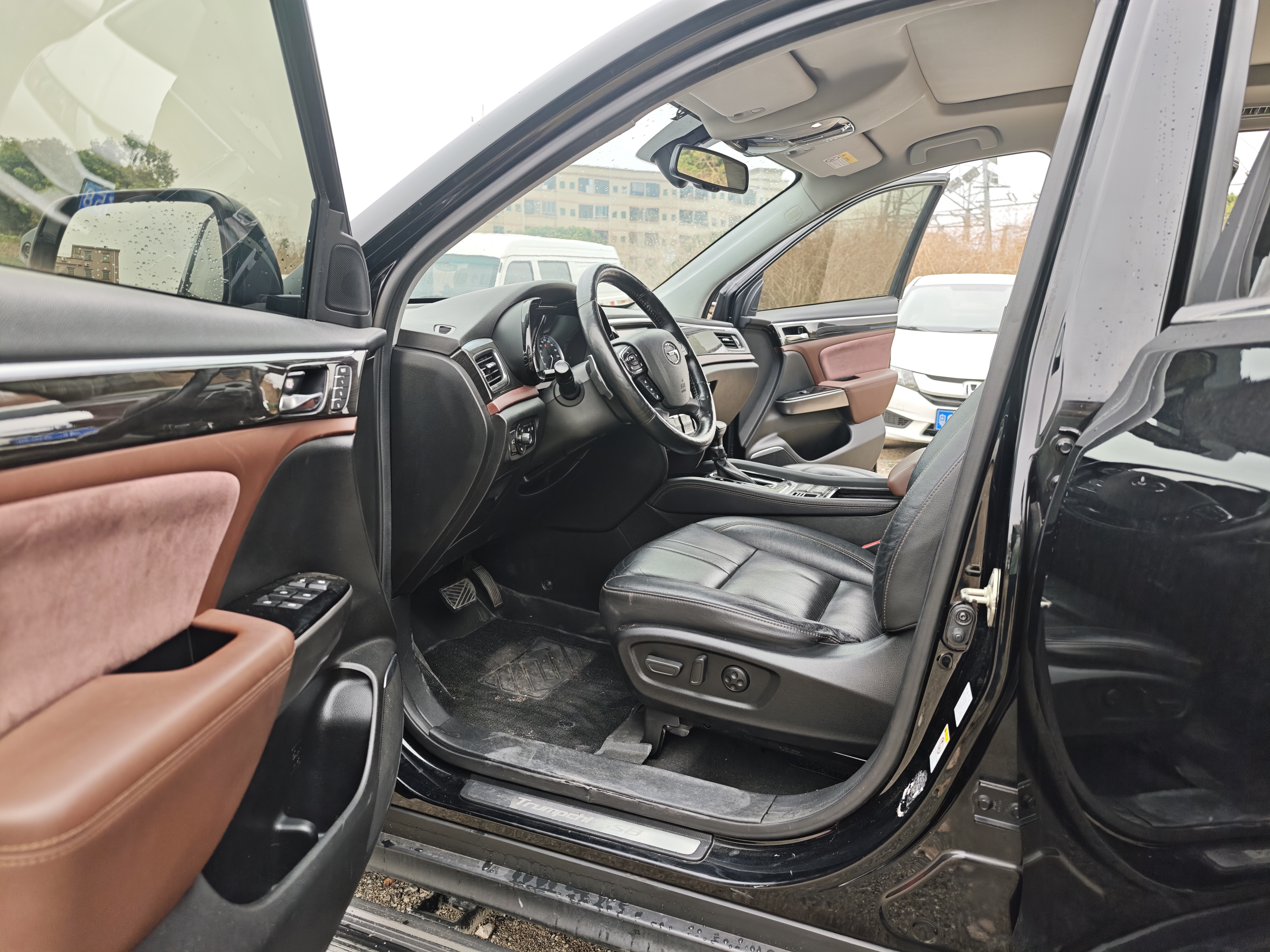 GAC Trumpchi GS8 2018 imagem de carro #9