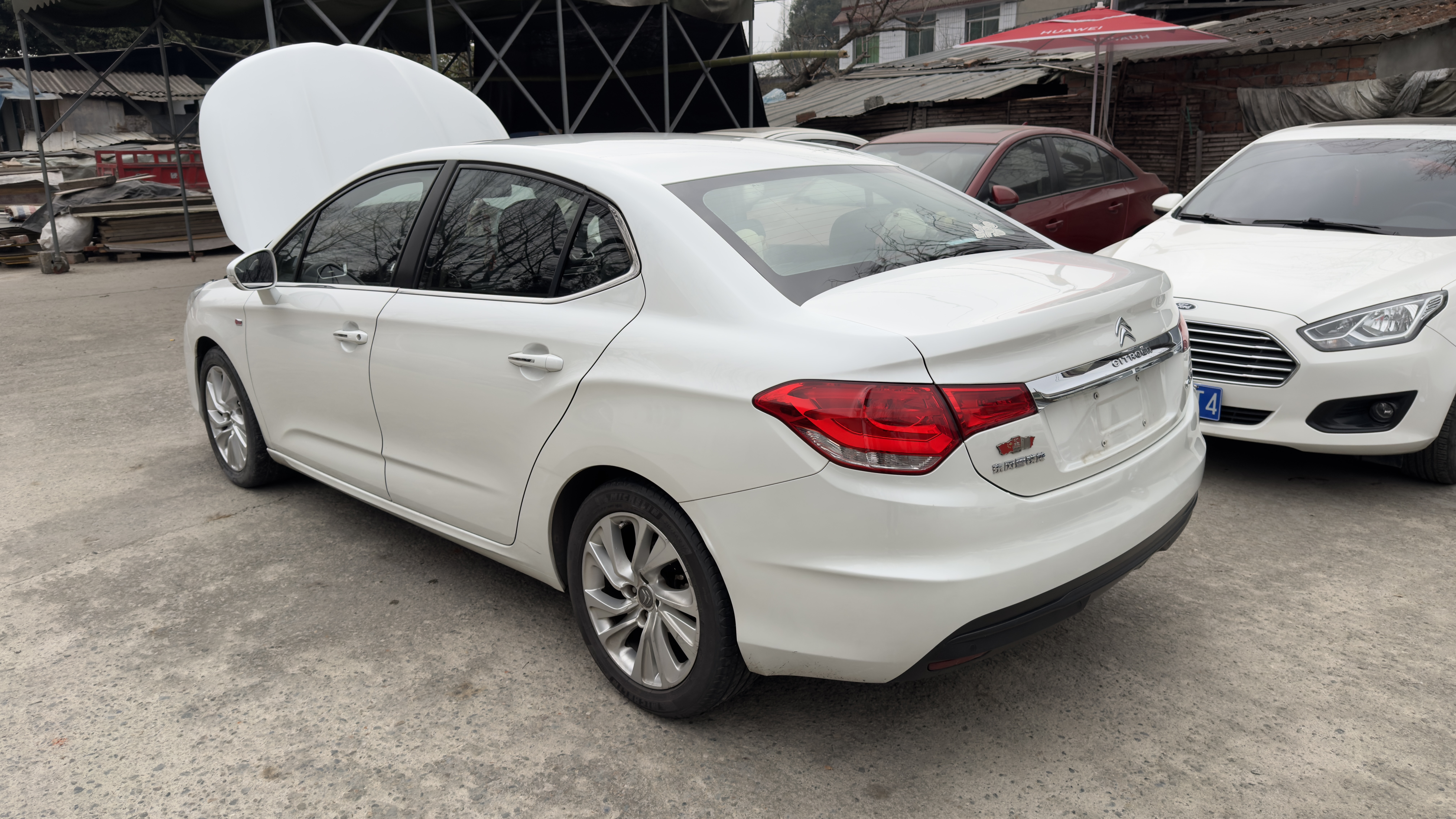 Citroen C4L 2014 car image #9