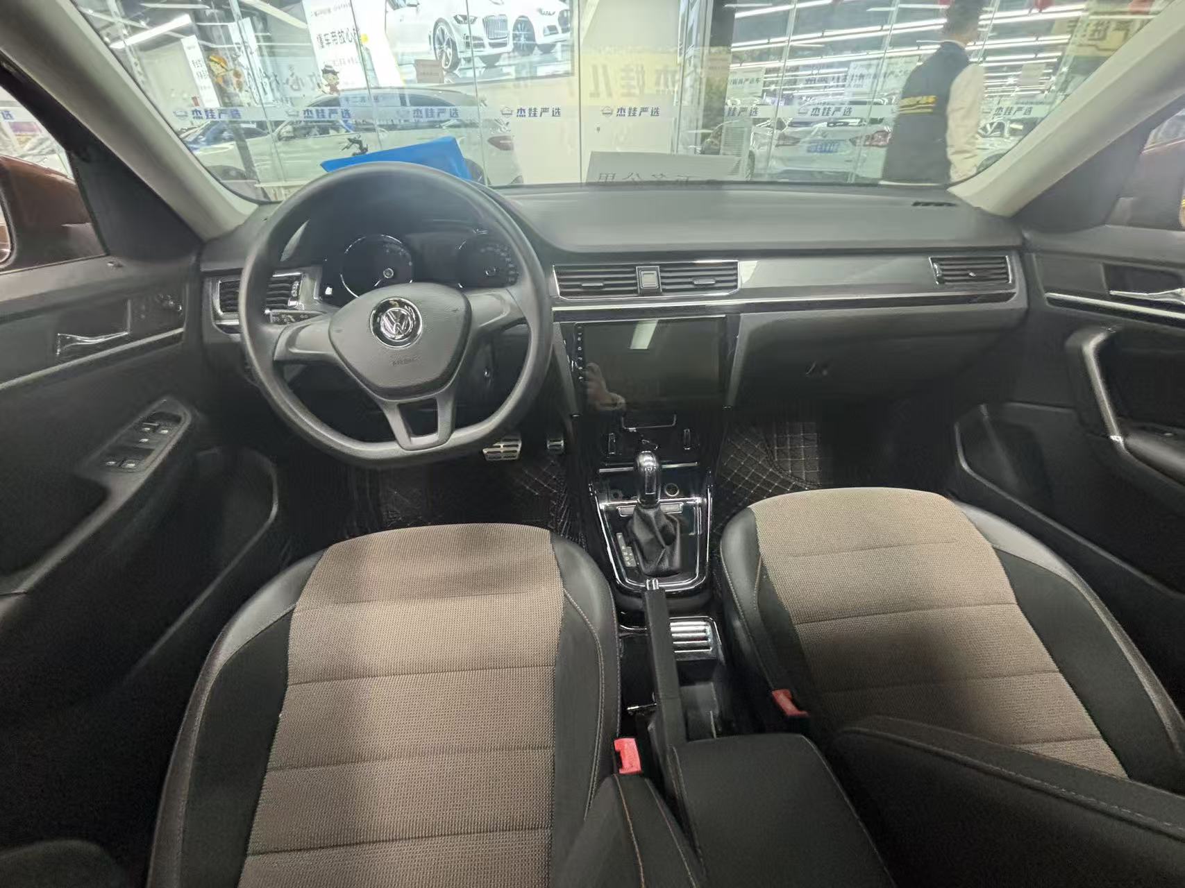 Volkswagen C-Trek 2017 immagine di auto #9