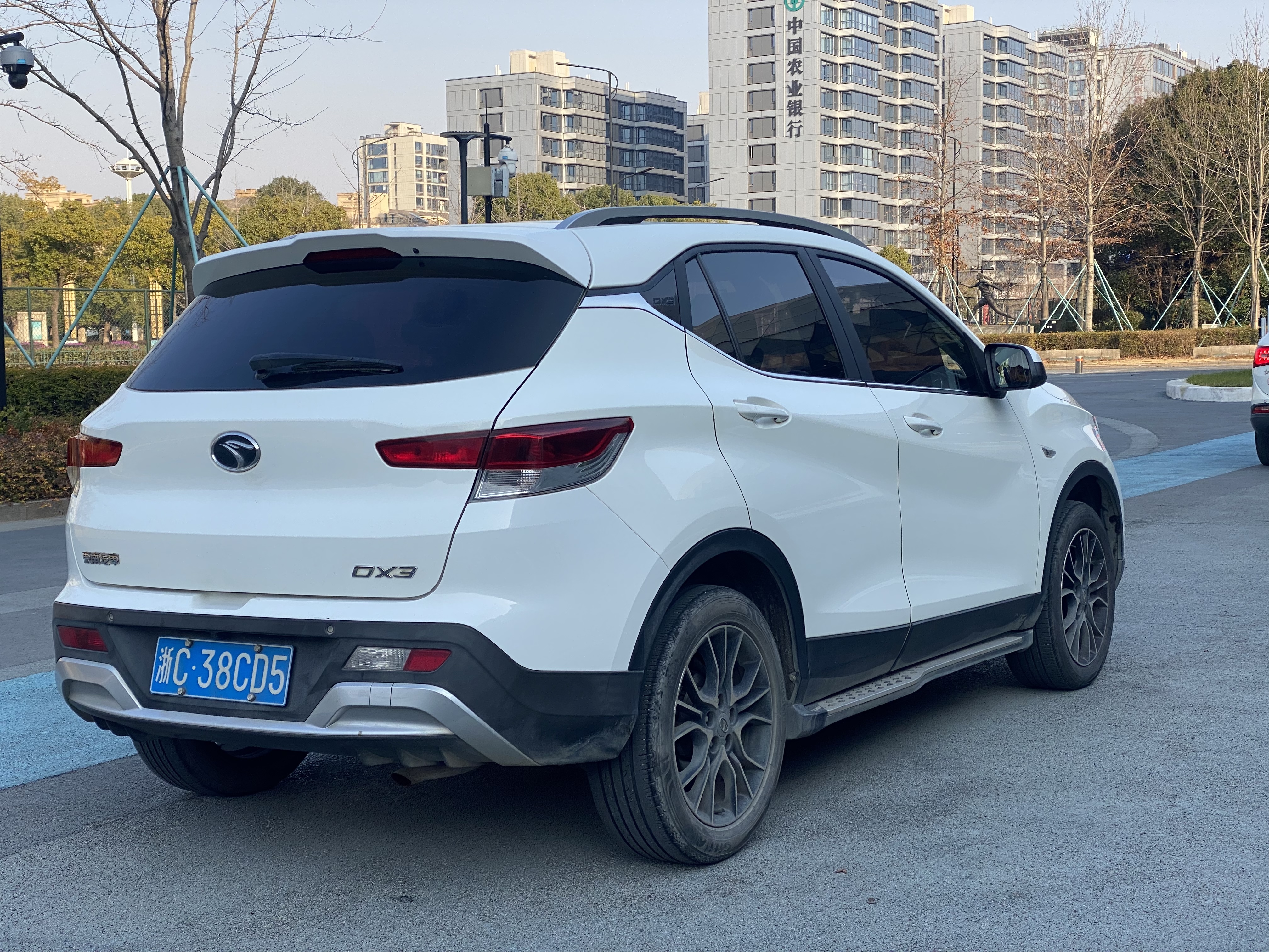 Soueast DX3 2017 #9 Soueast DX3 2017 car image #9