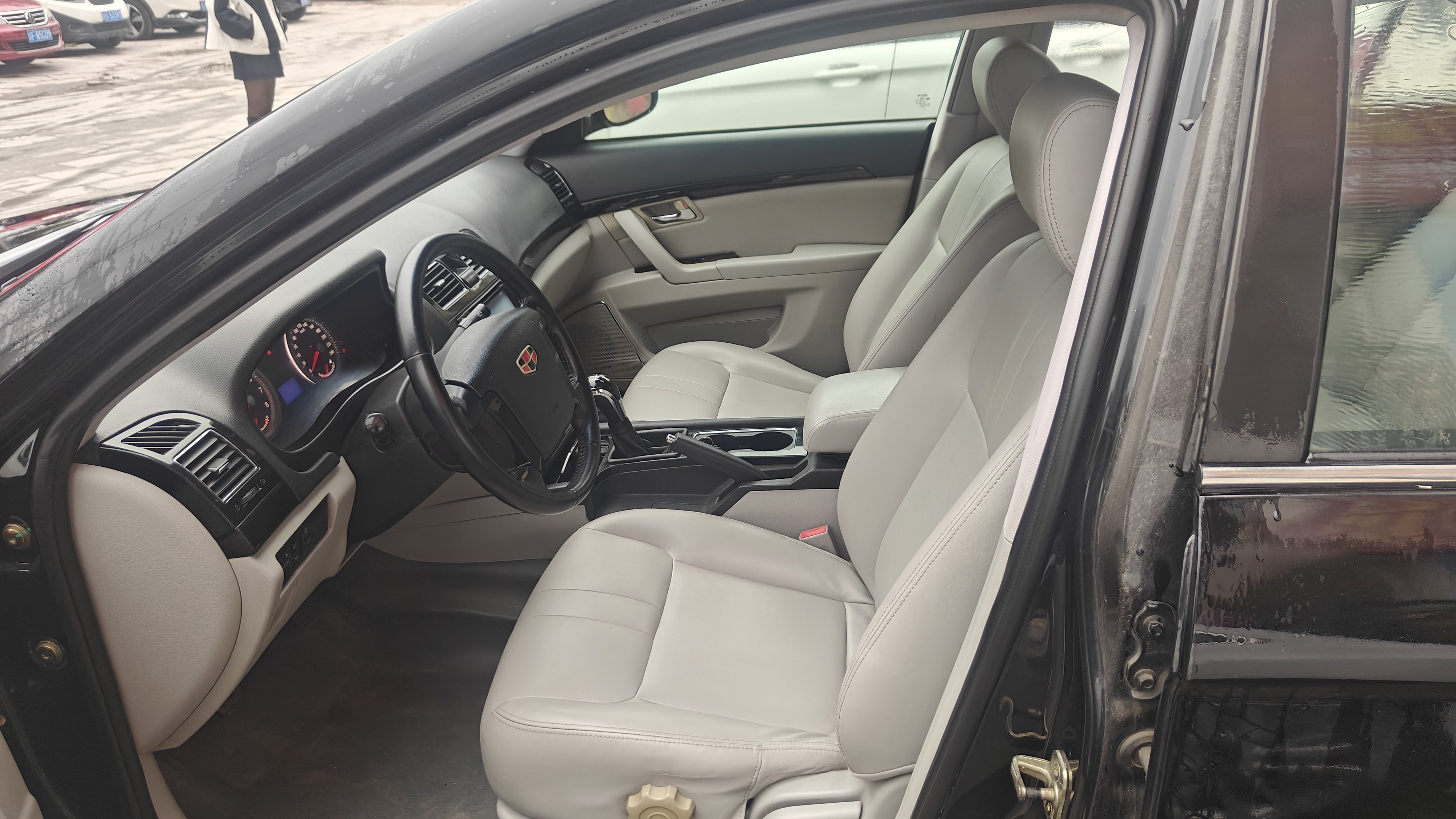 GEELY EC8 2014 #9 GEELY EC8 2014 car image #9