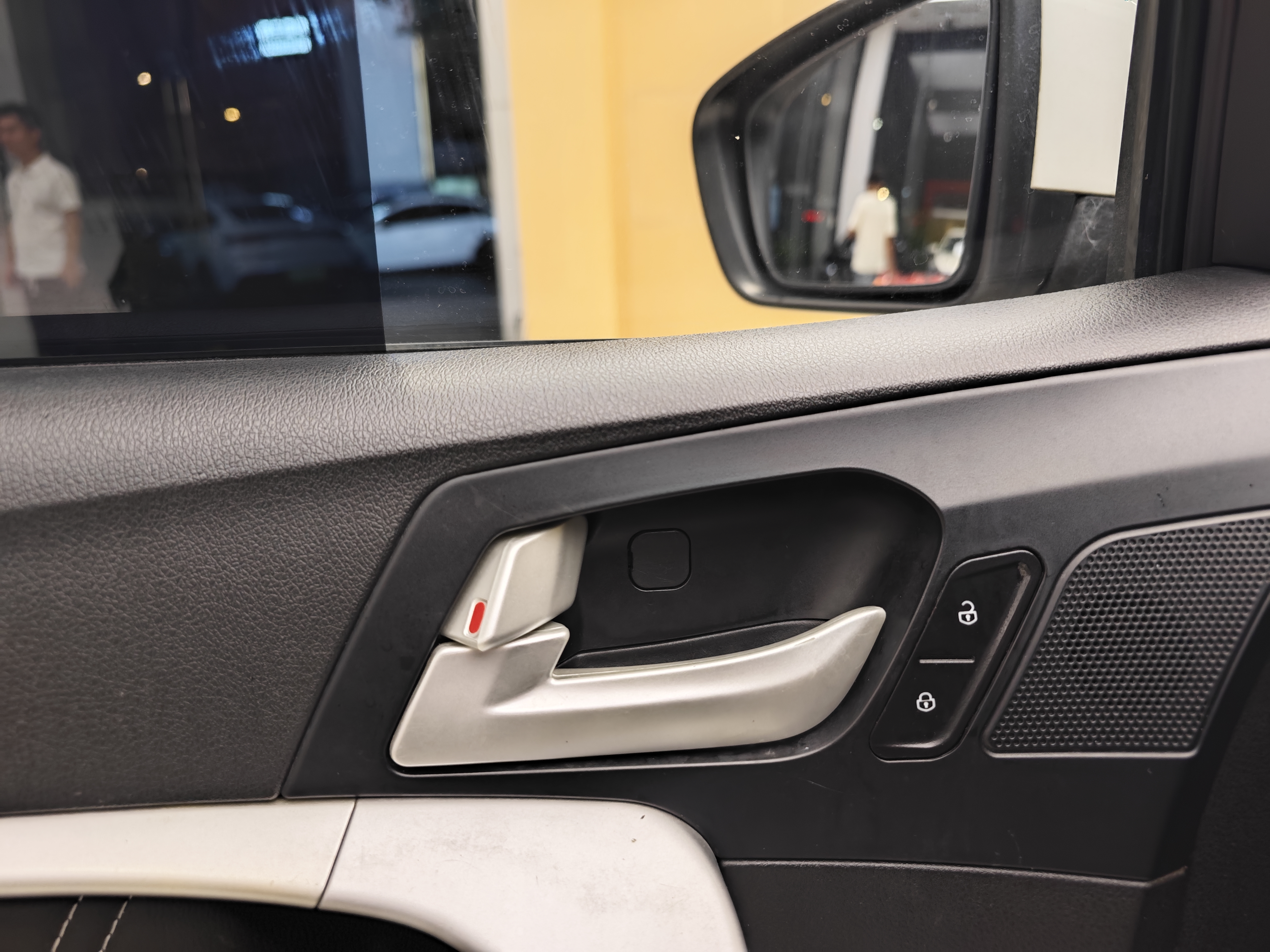 GEELY Emgrand 2018 car image #9