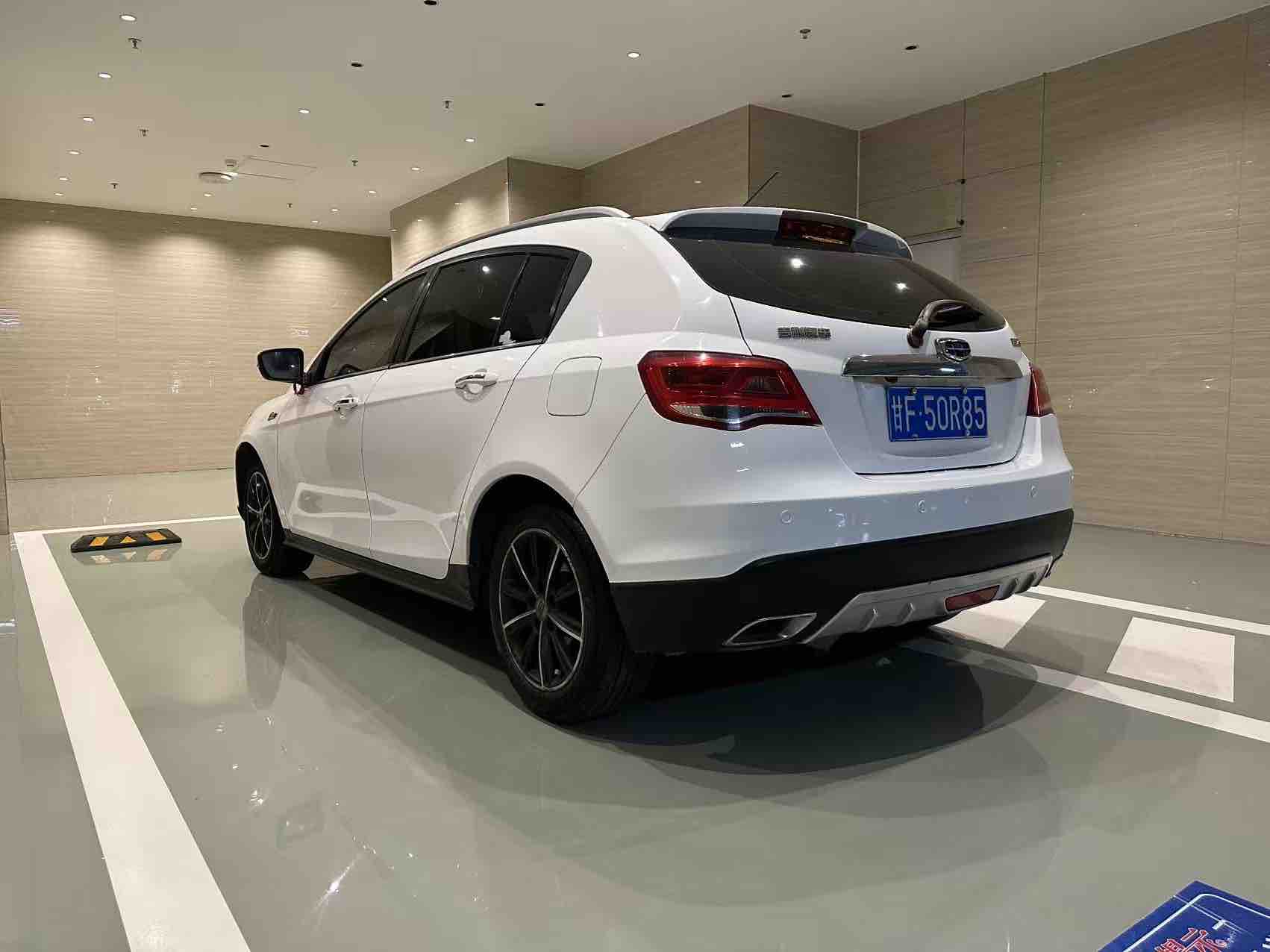 GEELY Emgrand 2017 car image #9