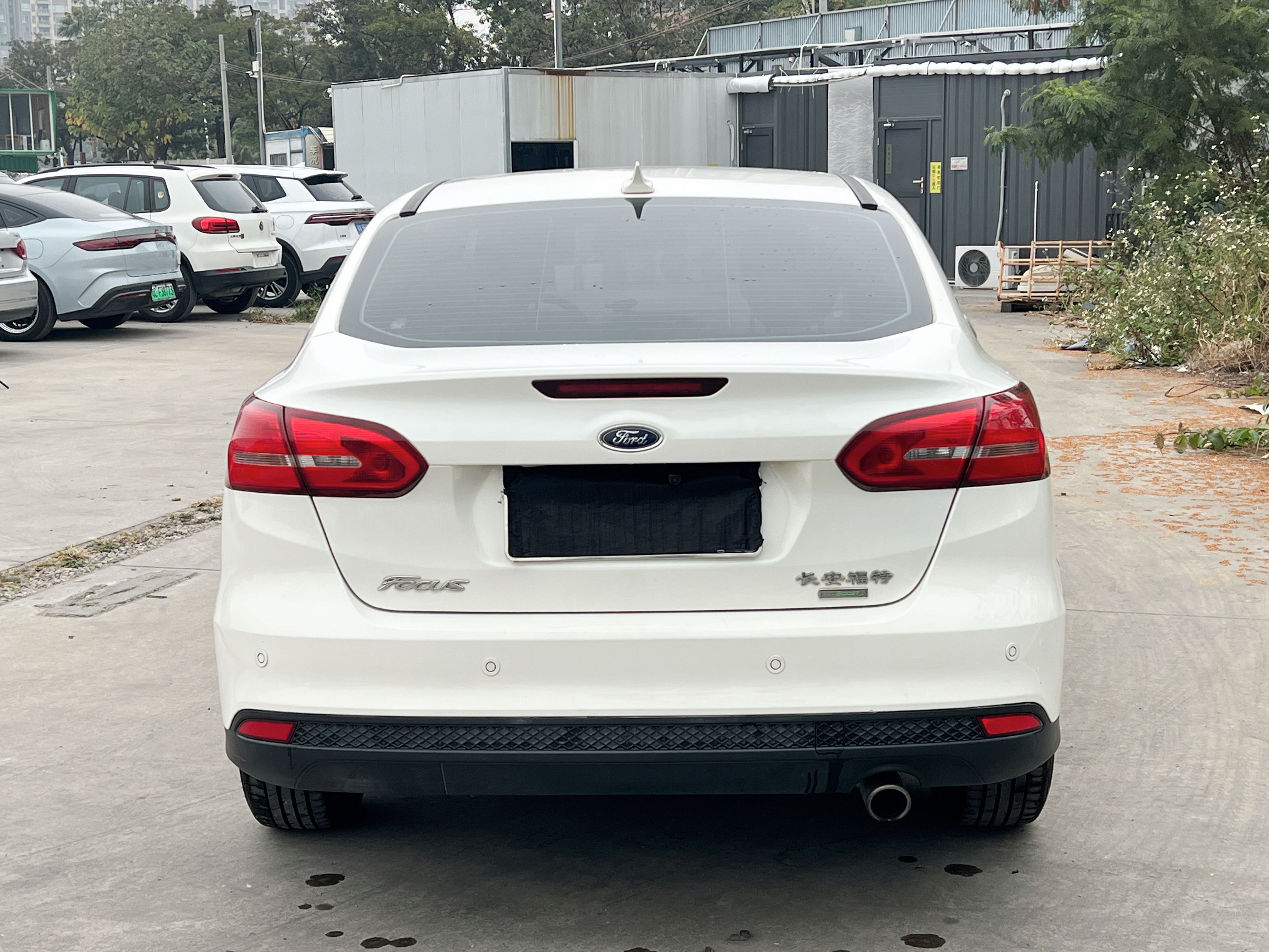 Ford Focus 2017 car image #9