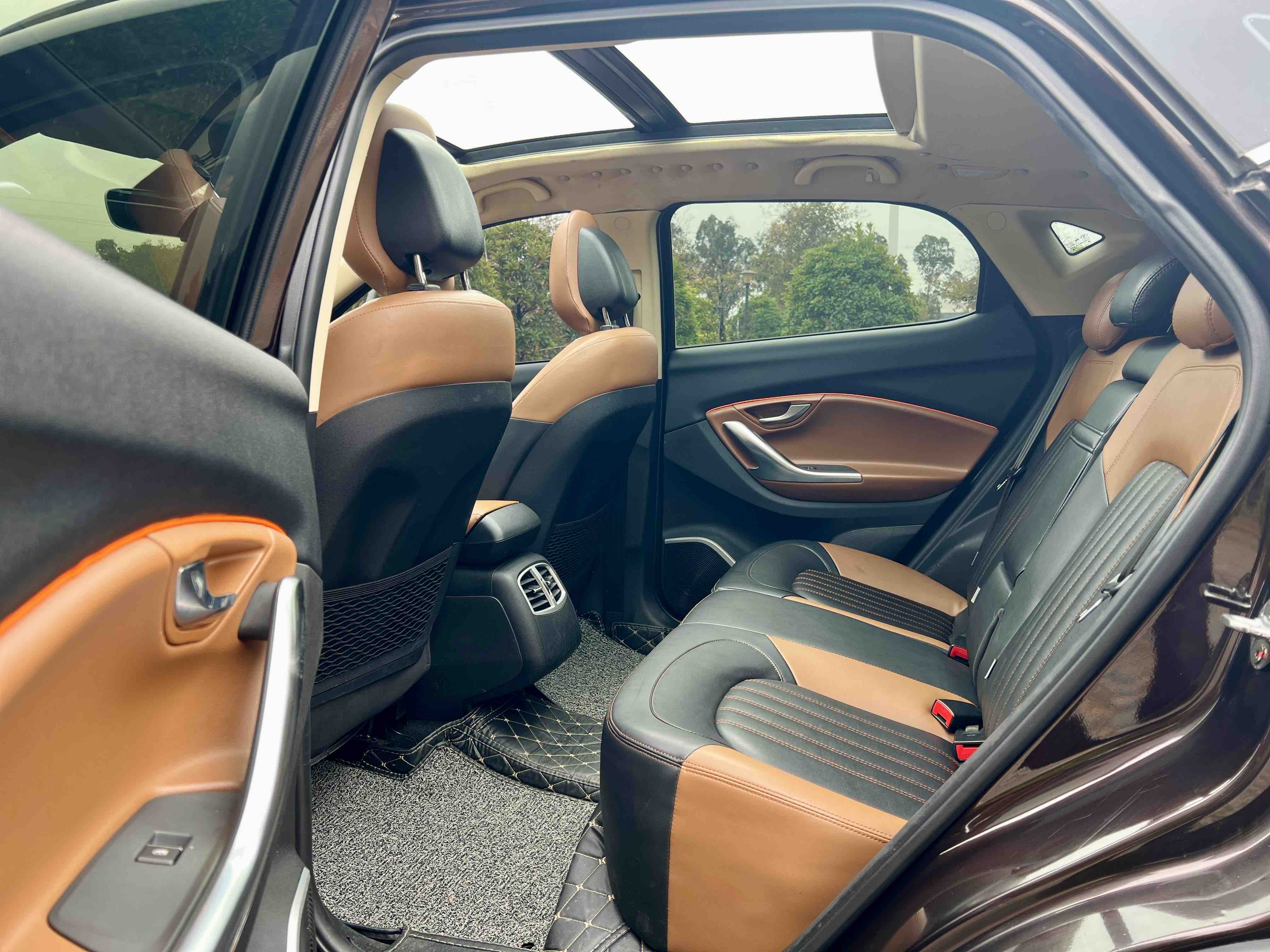 Soueast DX7 2017 car image #9