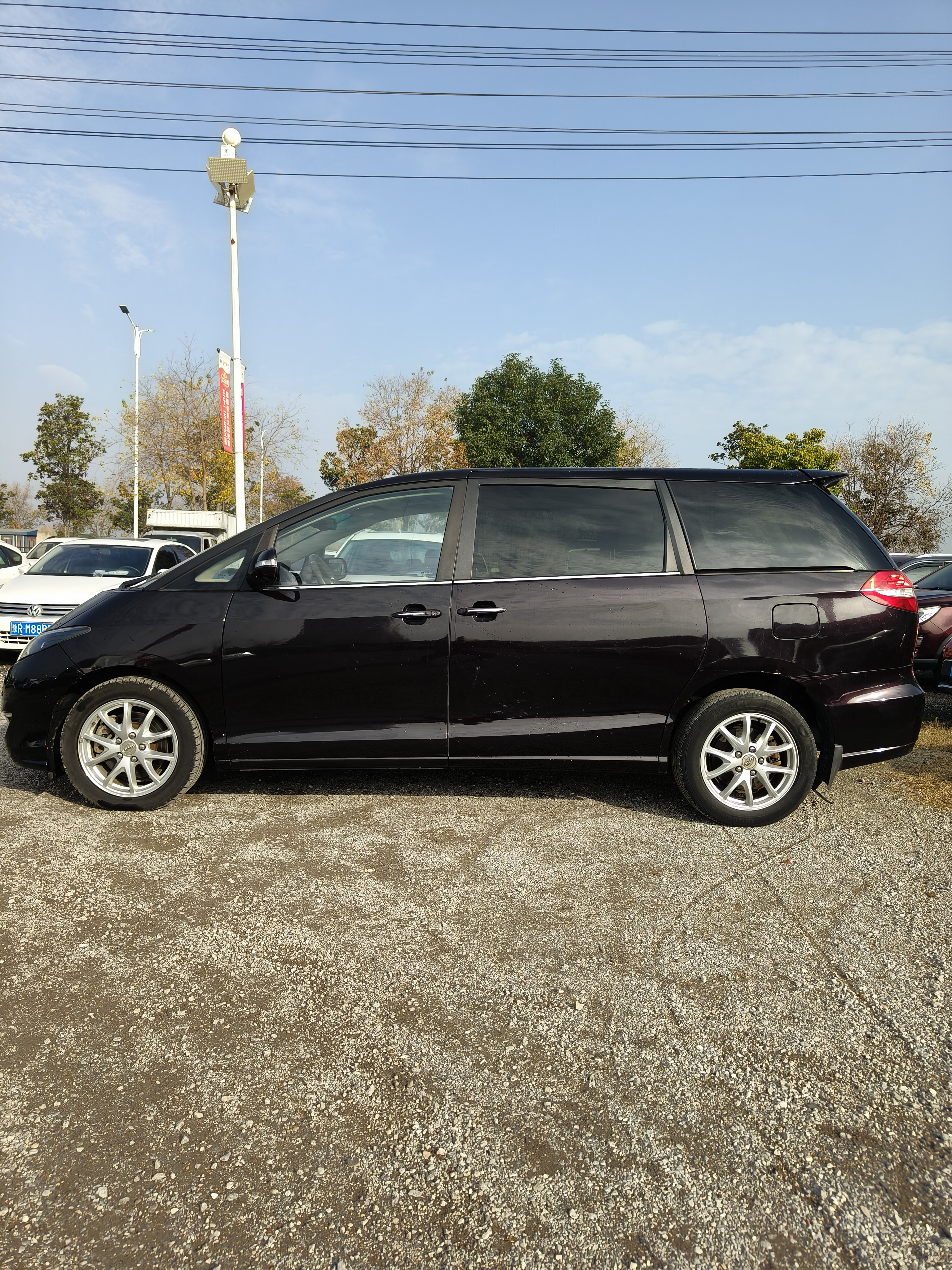 BYD M6 2015 car image #9