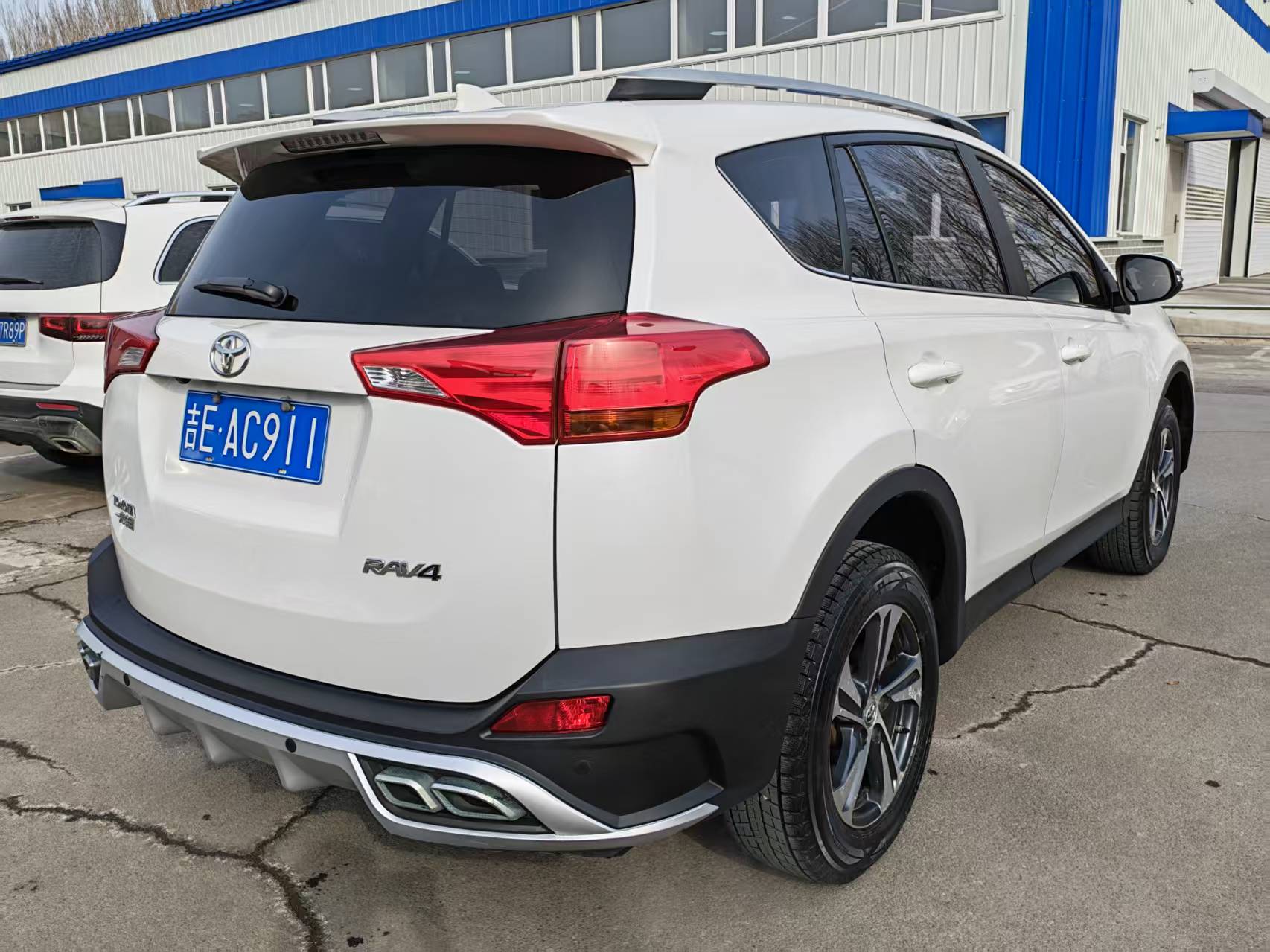 Toyota RAV4 2016 #9 Toyota RAV4 2016 car image #9