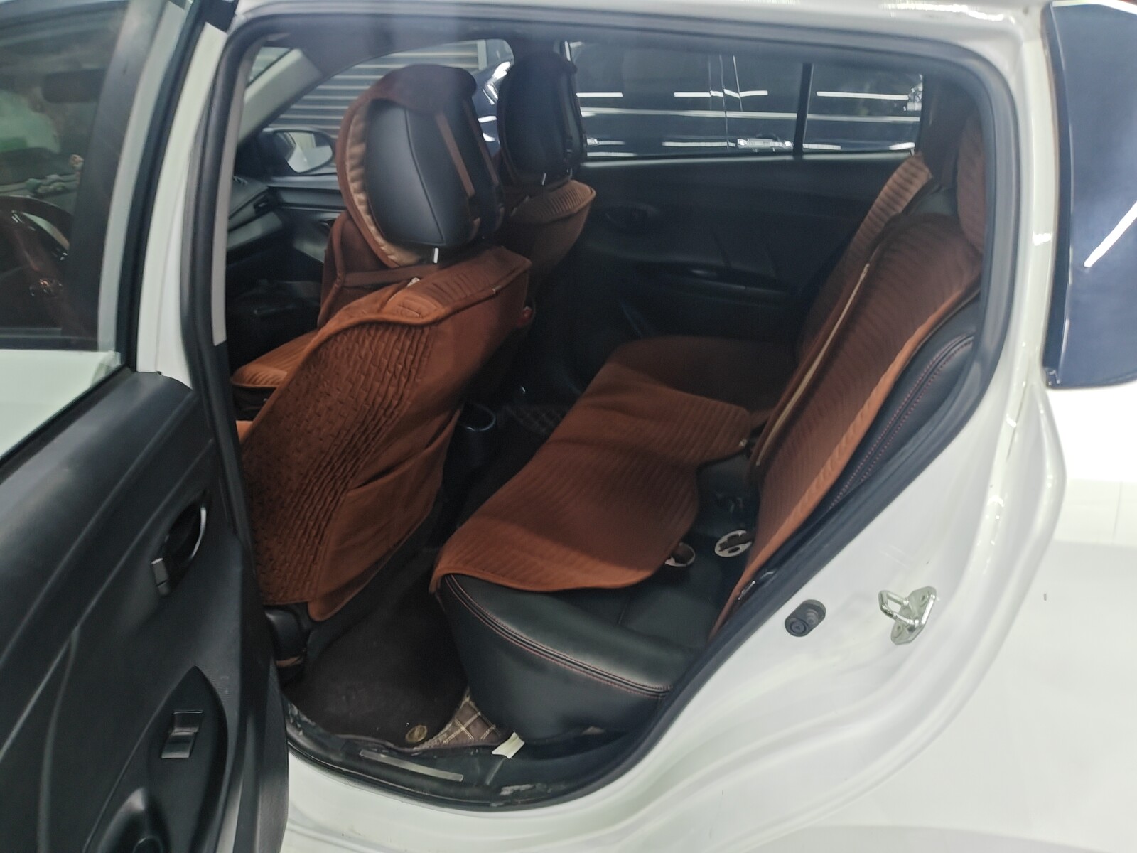 Yaris L Zhixuan 2017 car image #9