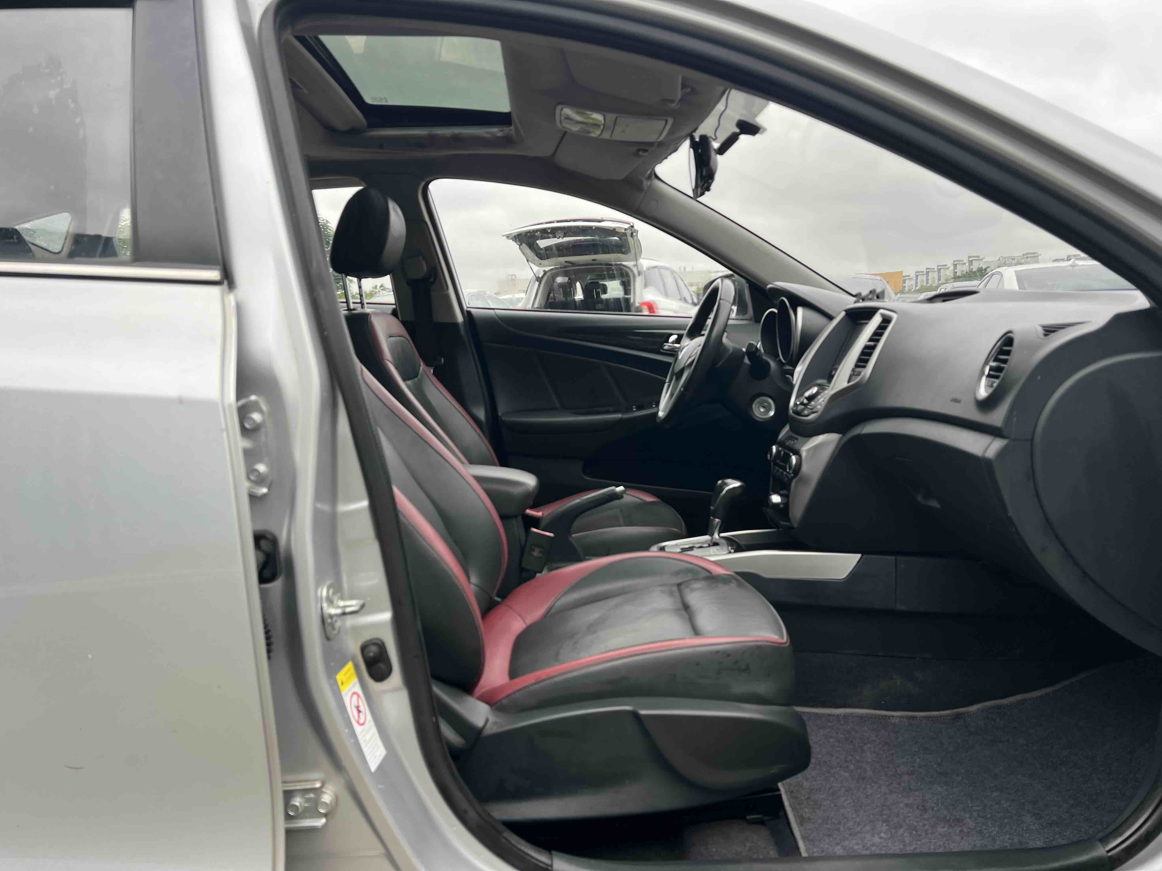 Changan Eado XT 2016 car image #9