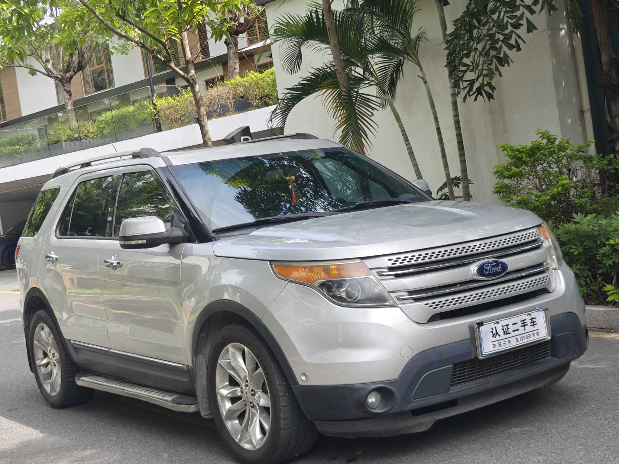 Ford Explorer (Imported) 2013 car image #9