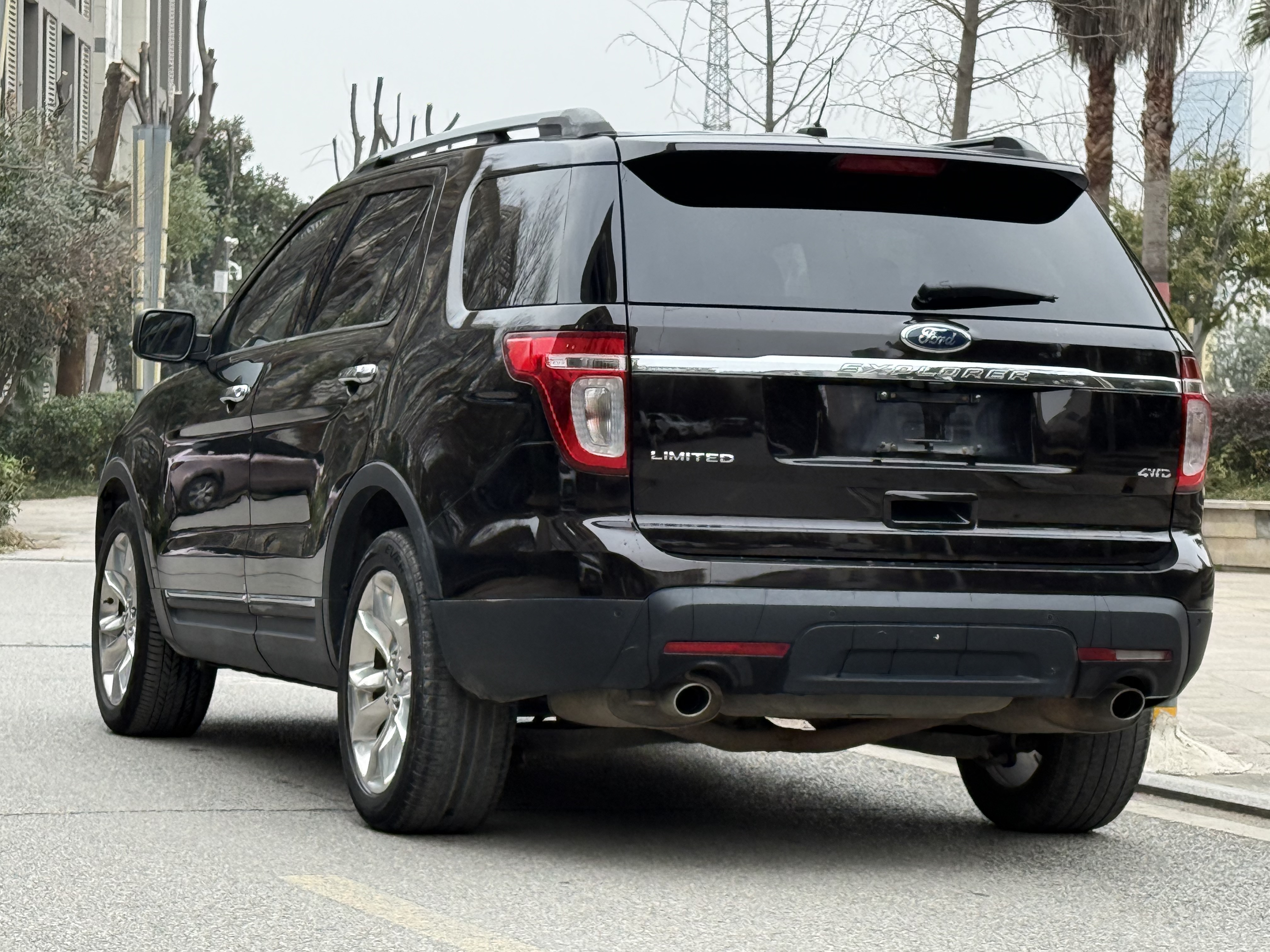 Ford Explorer (Imported) 2014 car image #9