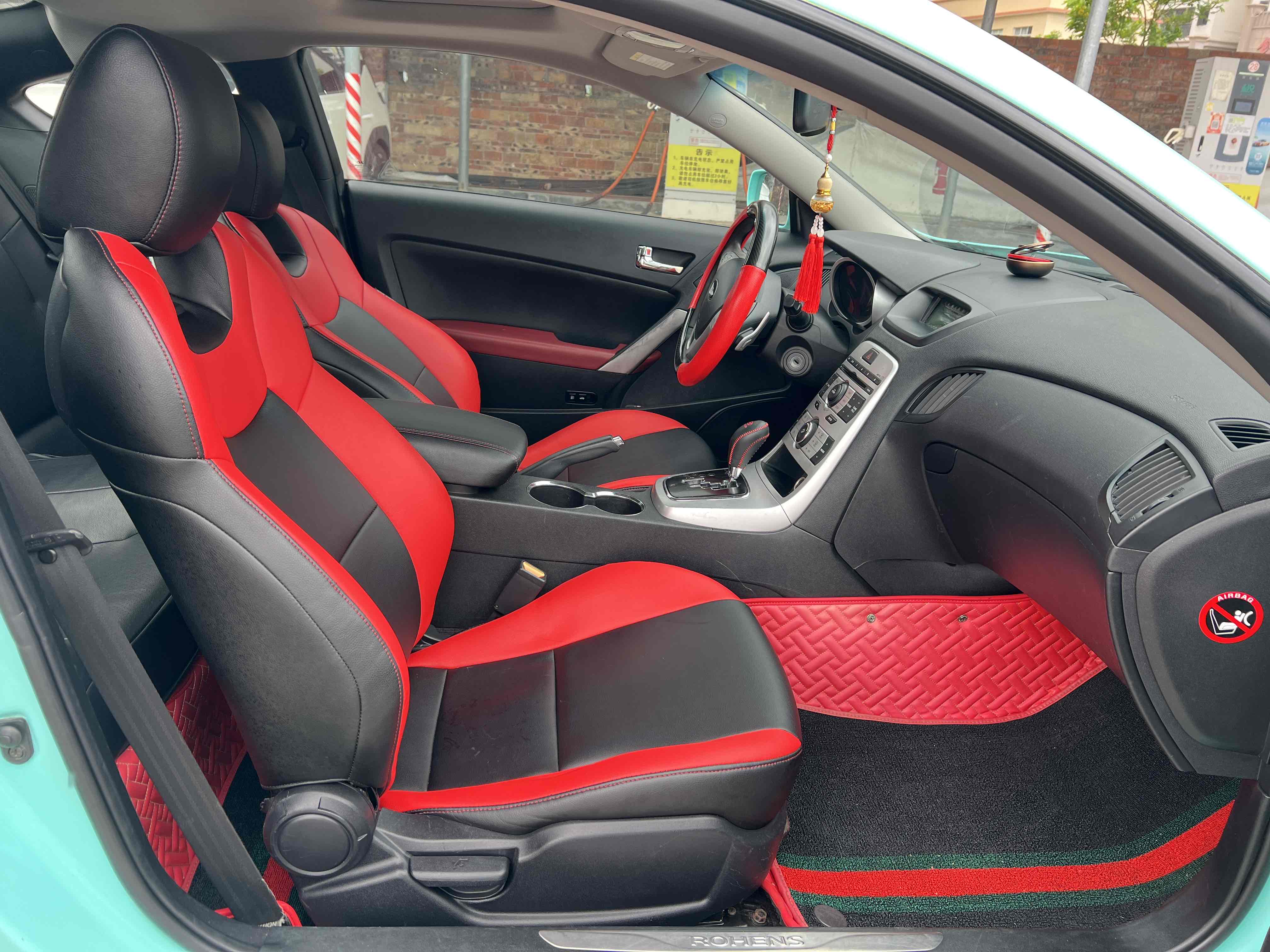 Hyundai Rohens 2010 #9 Hyundai Rohens 2010 car image #9