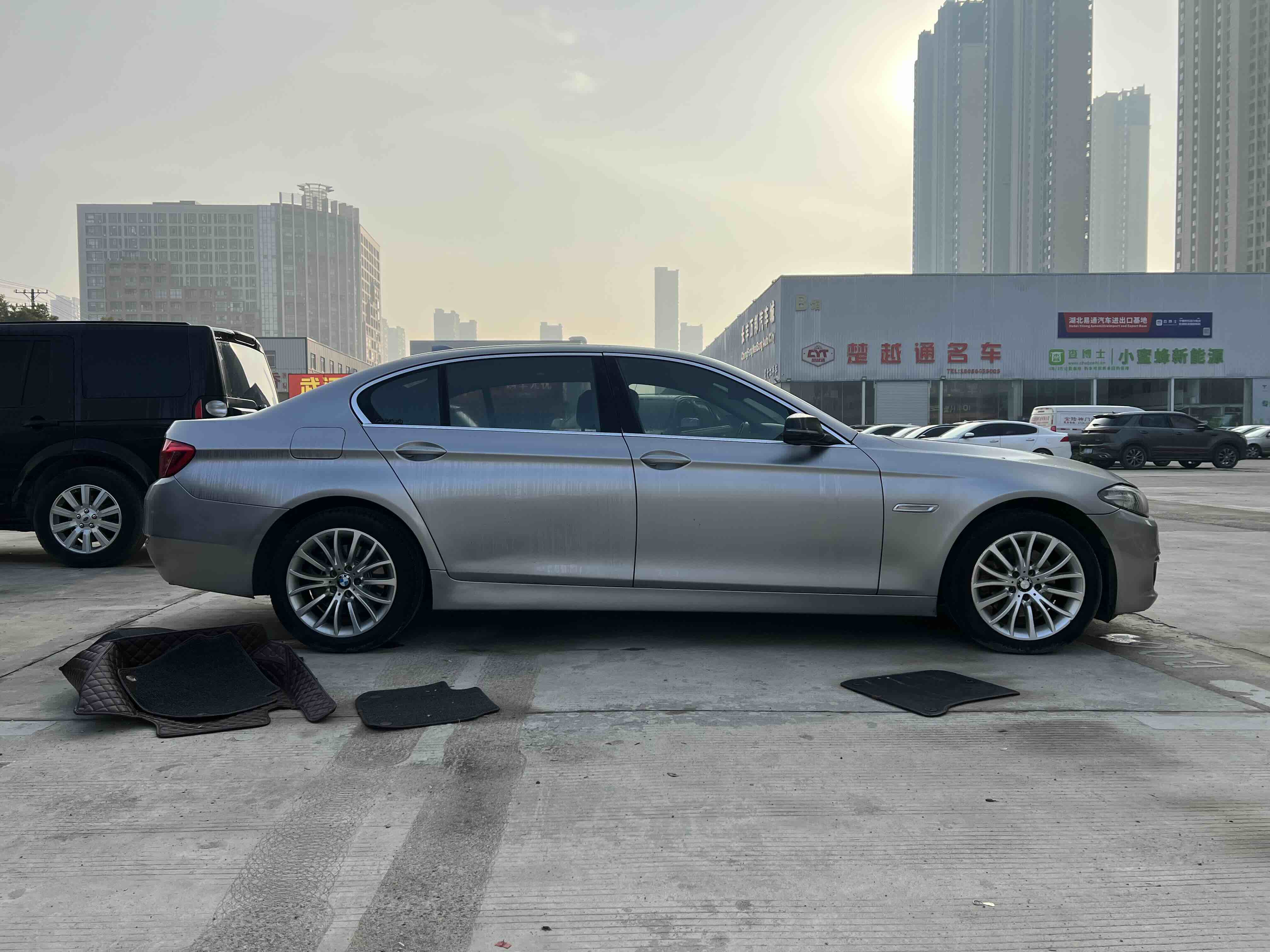 BMW 5 Series 2014 car image #9