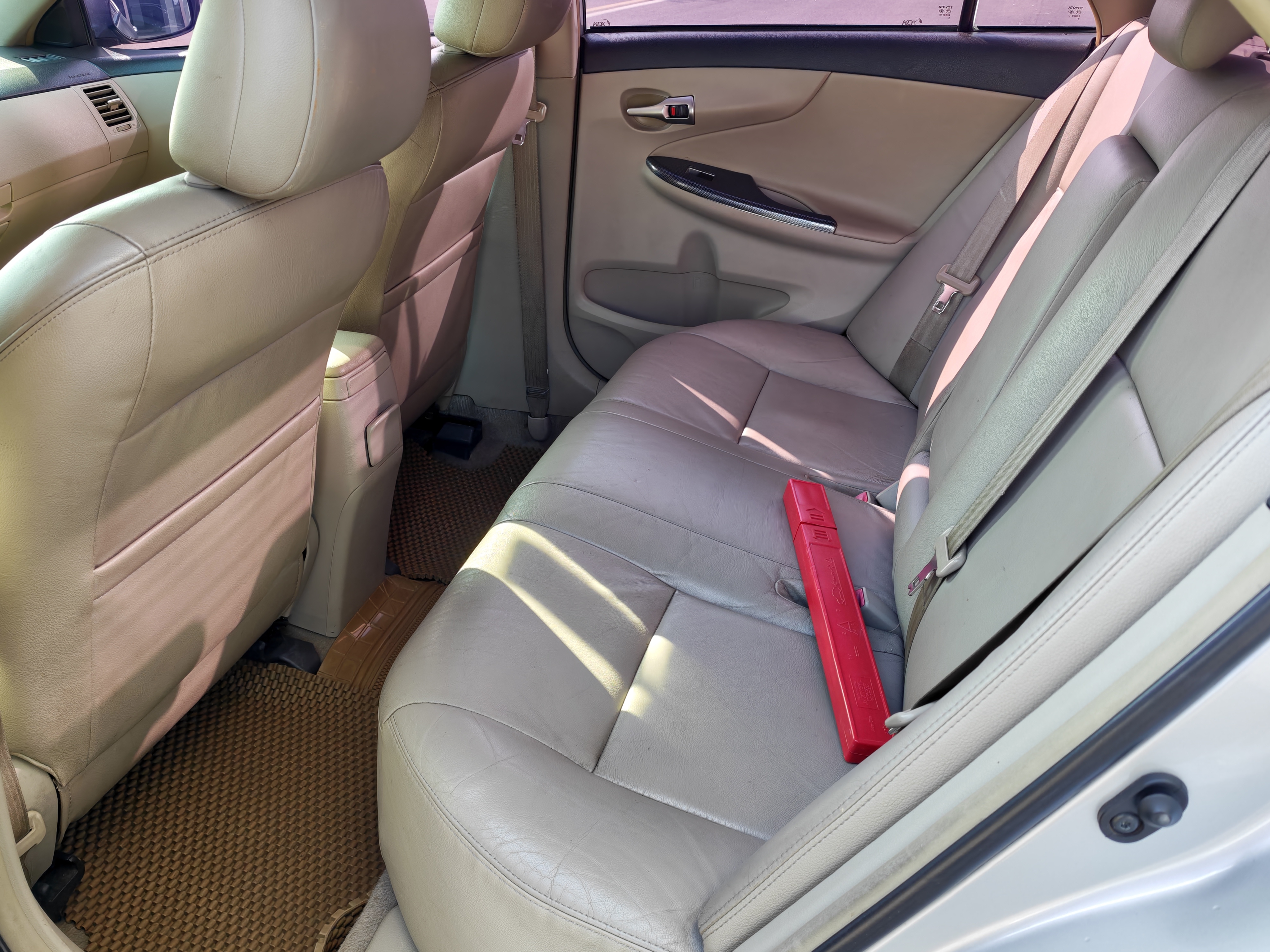Toyota Corolla 2014 car image #9