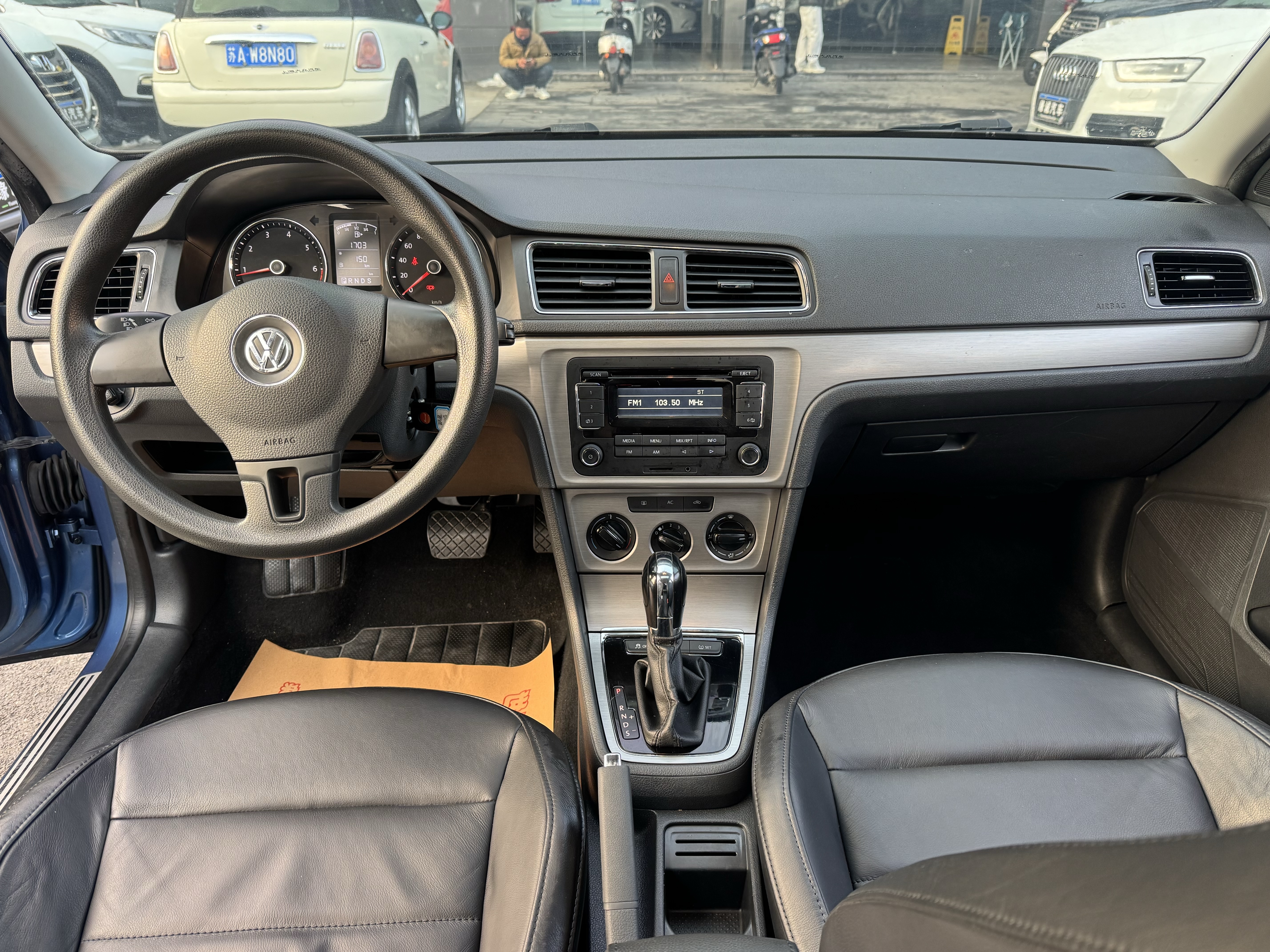 Volkswagen Lavida 2013 car image #9