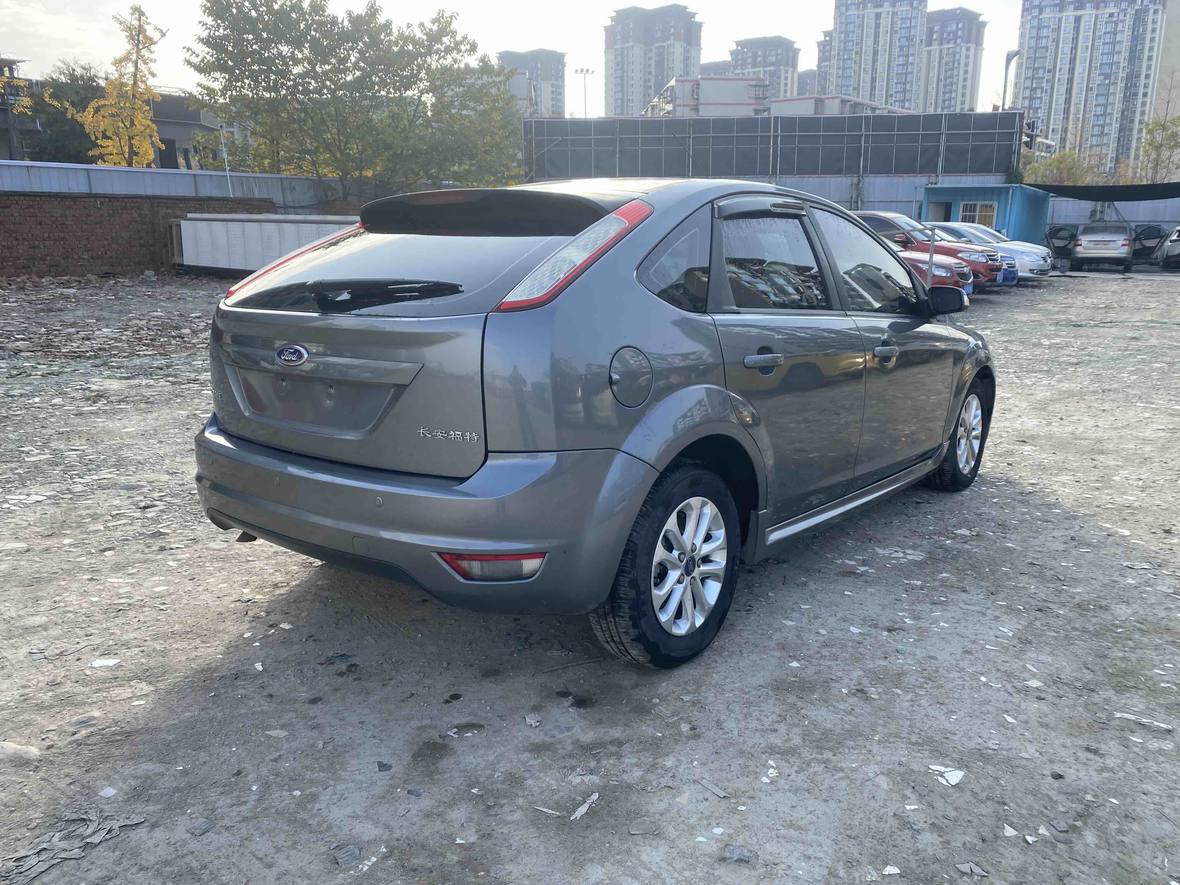 Ford Focus 2012 car image #9