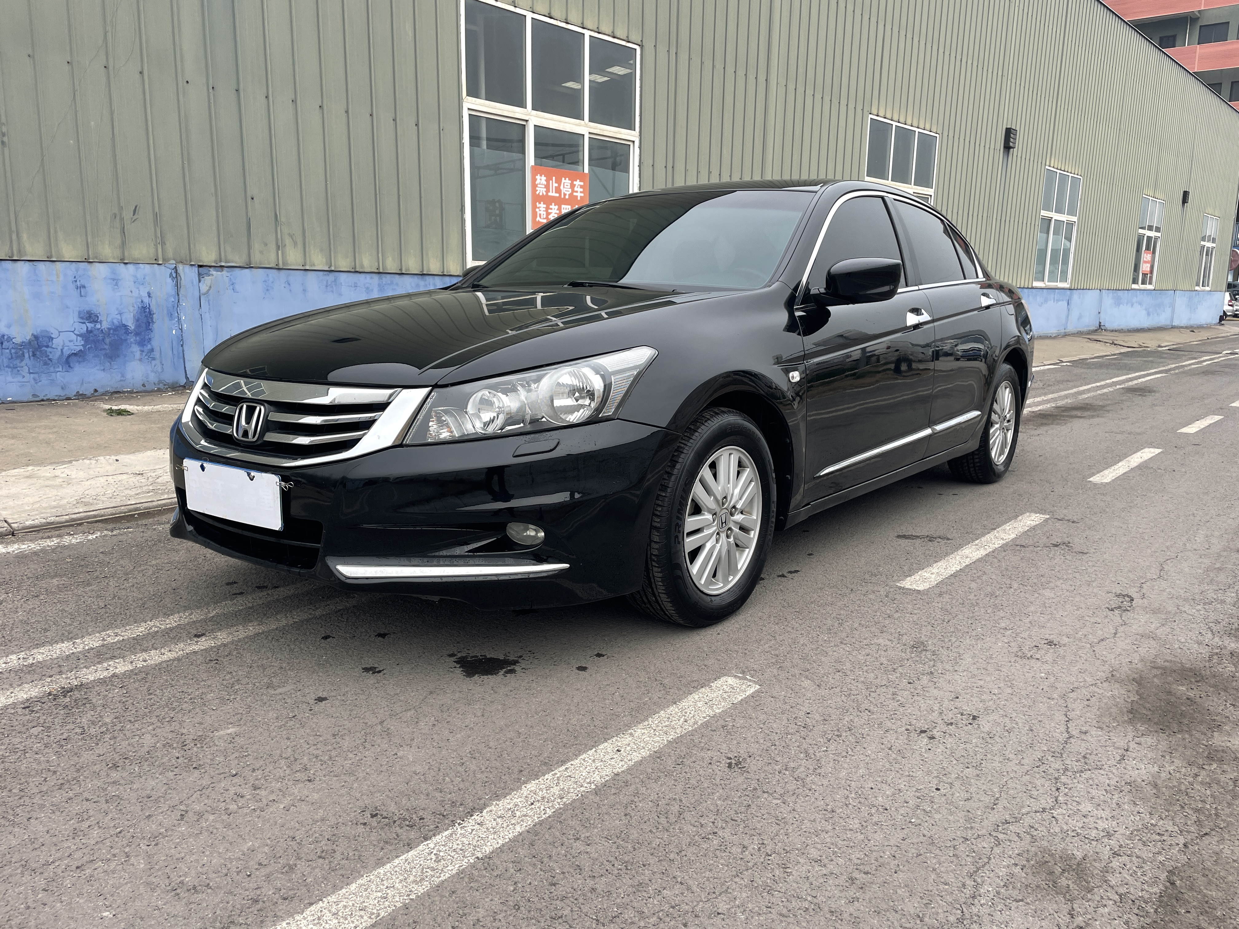 Honda Accord 2012 صورة سيارة #9