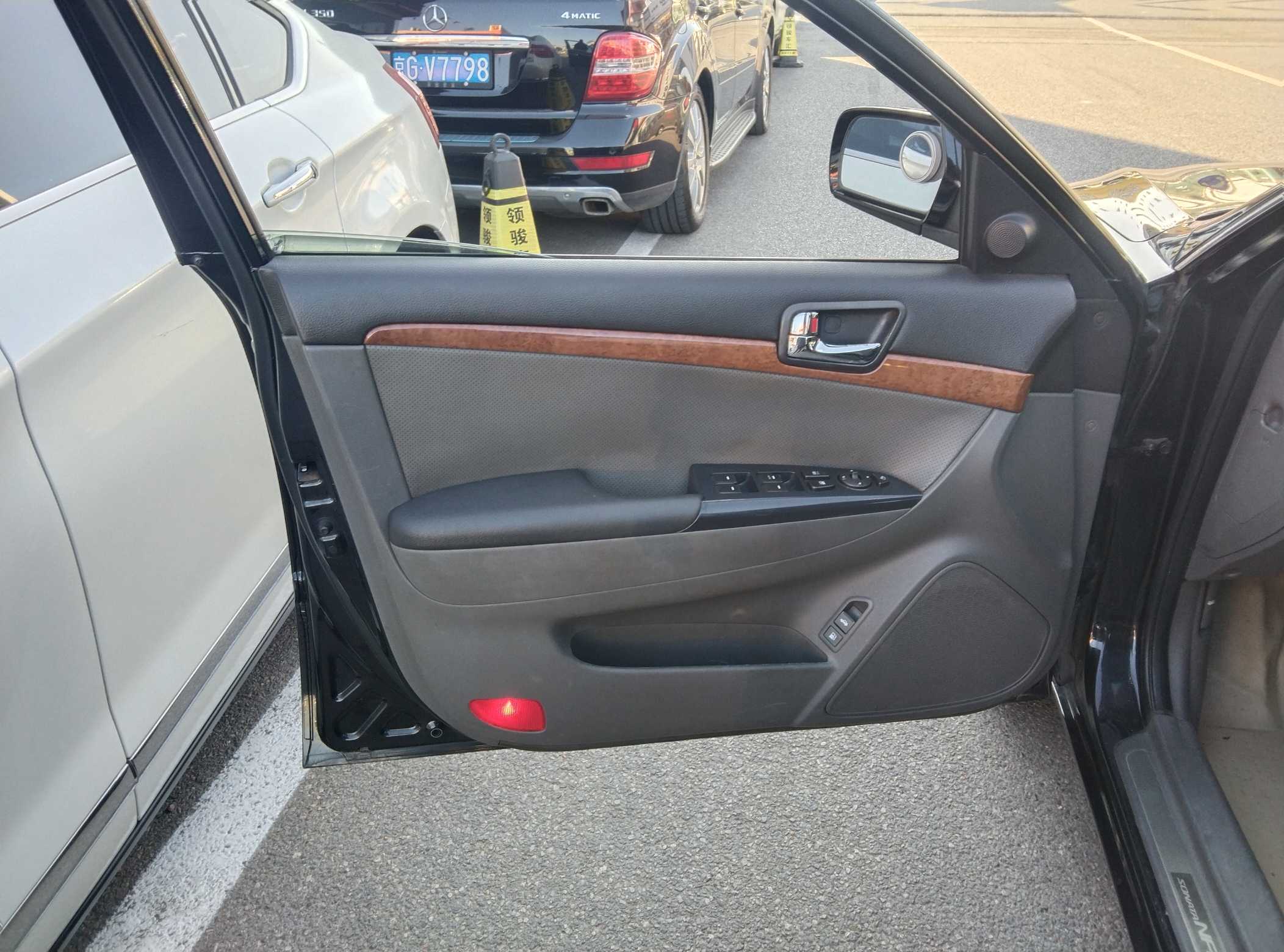 Hyundai Sonata NFC 2012 car image #9