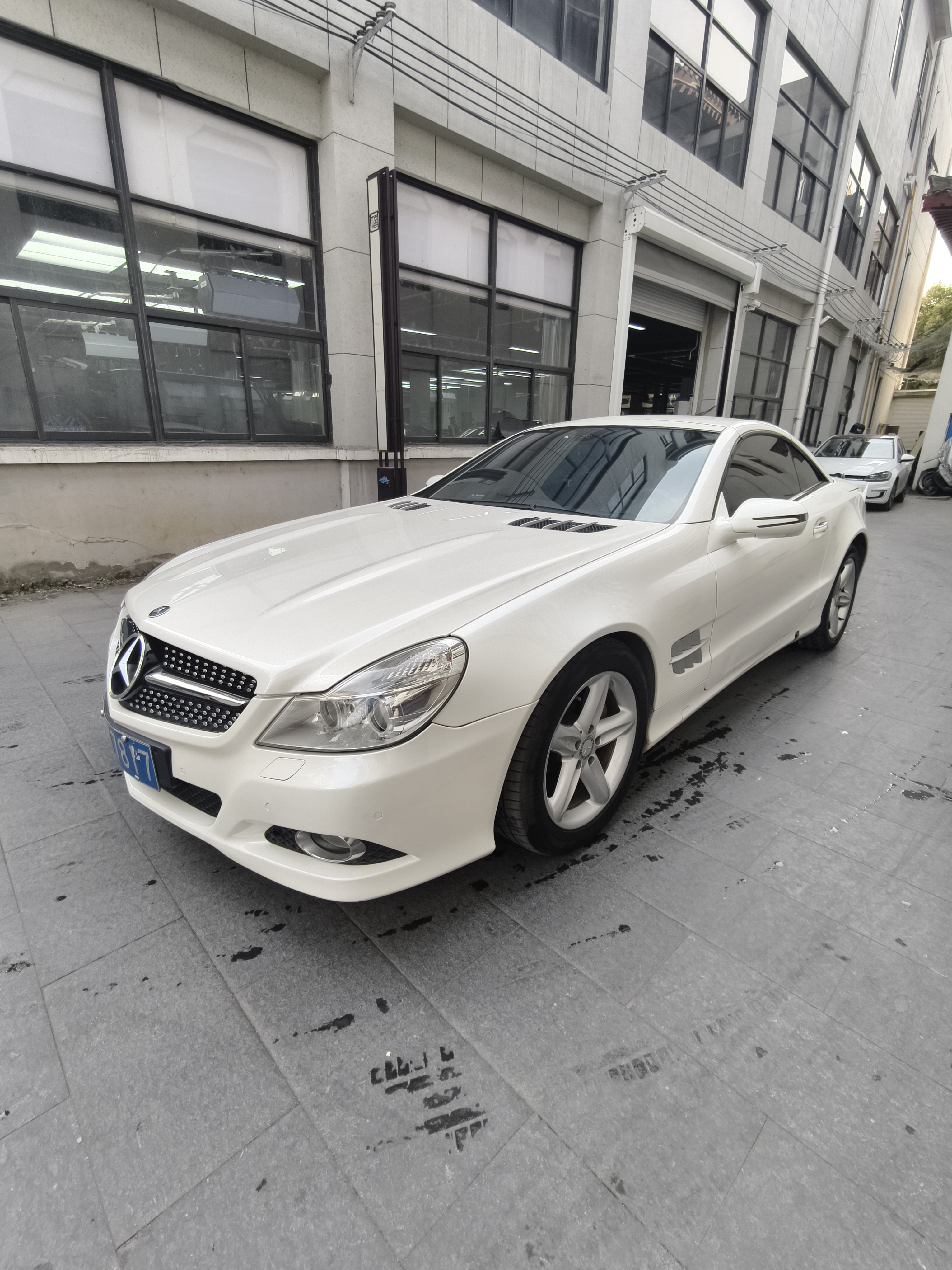 Mercedes-Benz SL Class 2010 immagine di auto #9