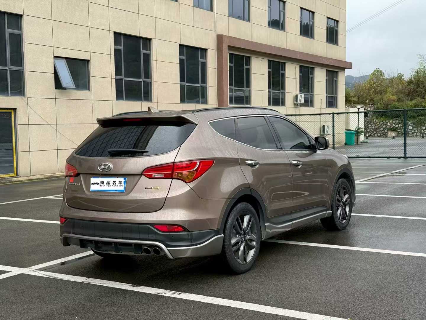 Hyundai Santa Fe (Imported) 2015 car image #9