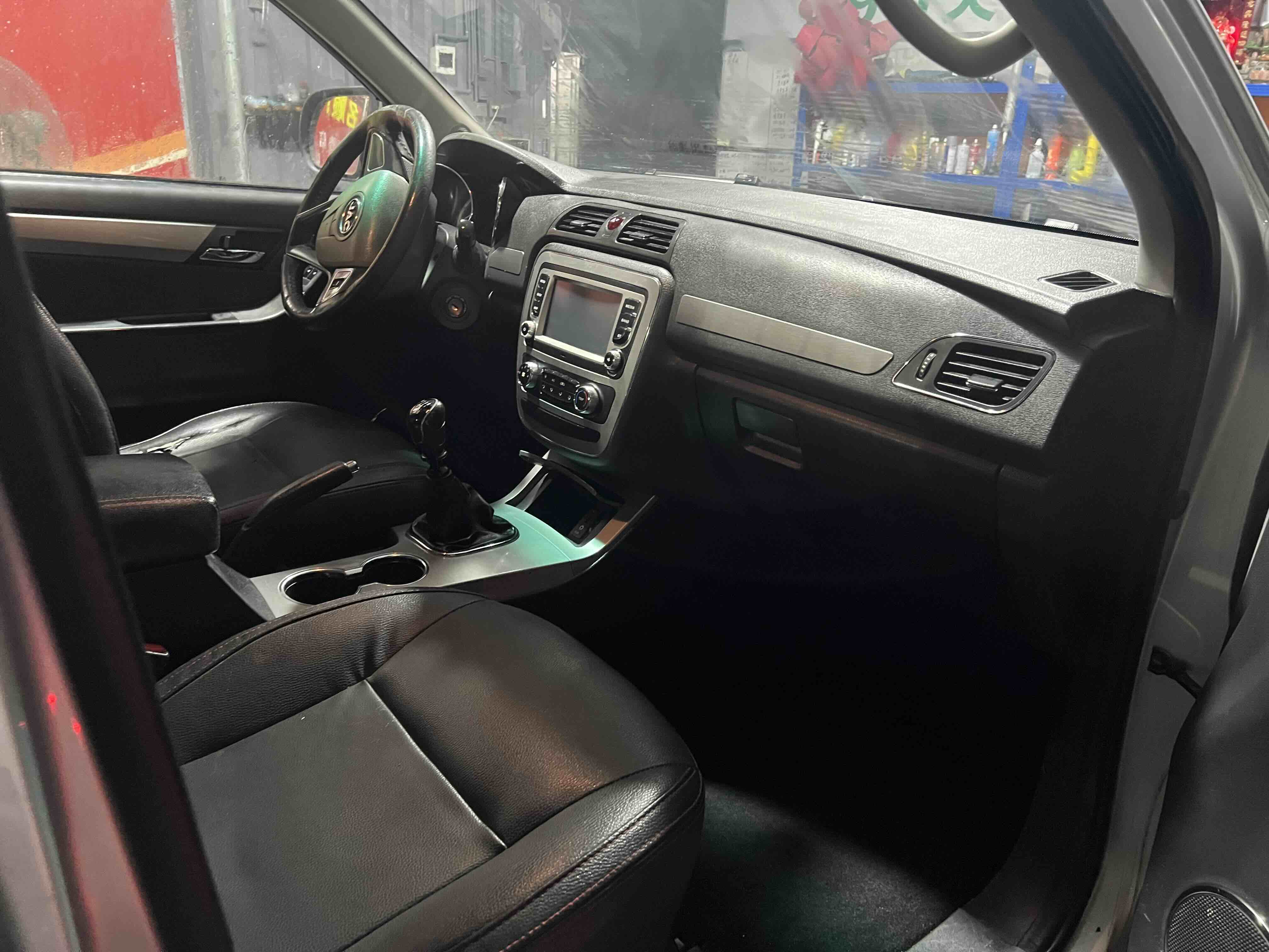 JAC 2016 immagine di auto #9