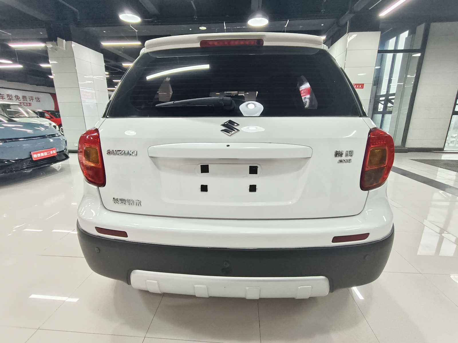 Suzuki SX4 Sedan 2013 imagem de carro #9