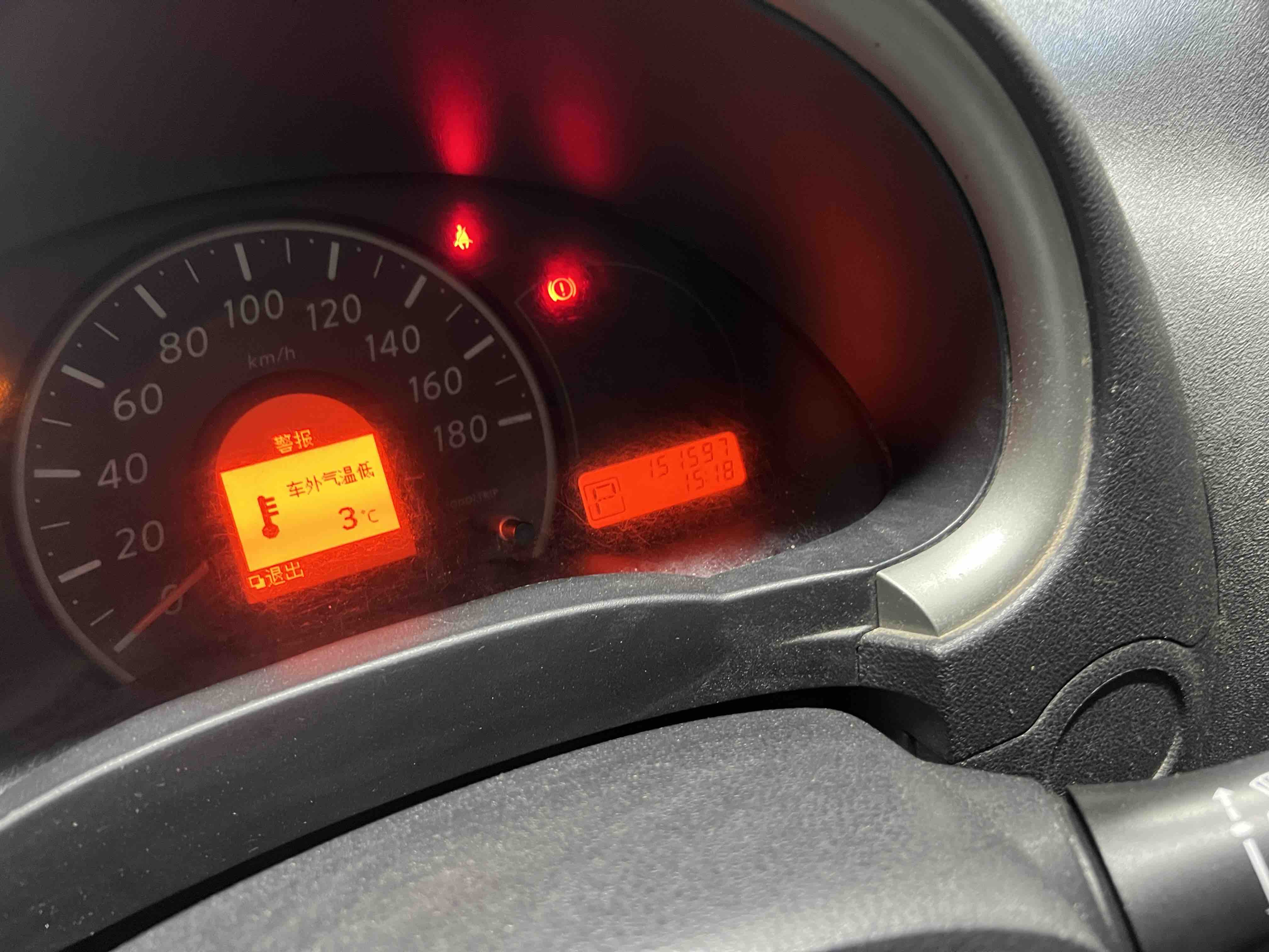 日产 玛驰 2012 汽车图片 #9