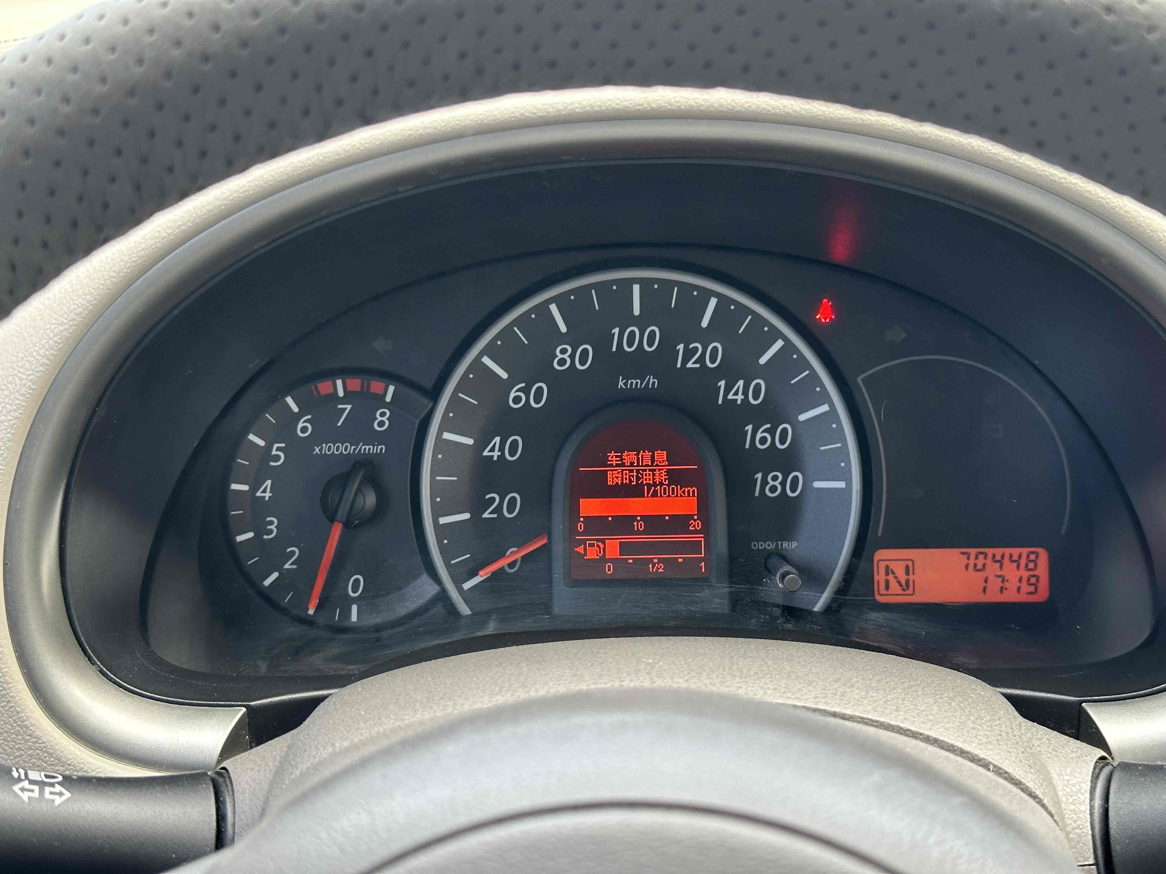 日产 玛驰 2012 汽车图片 #9