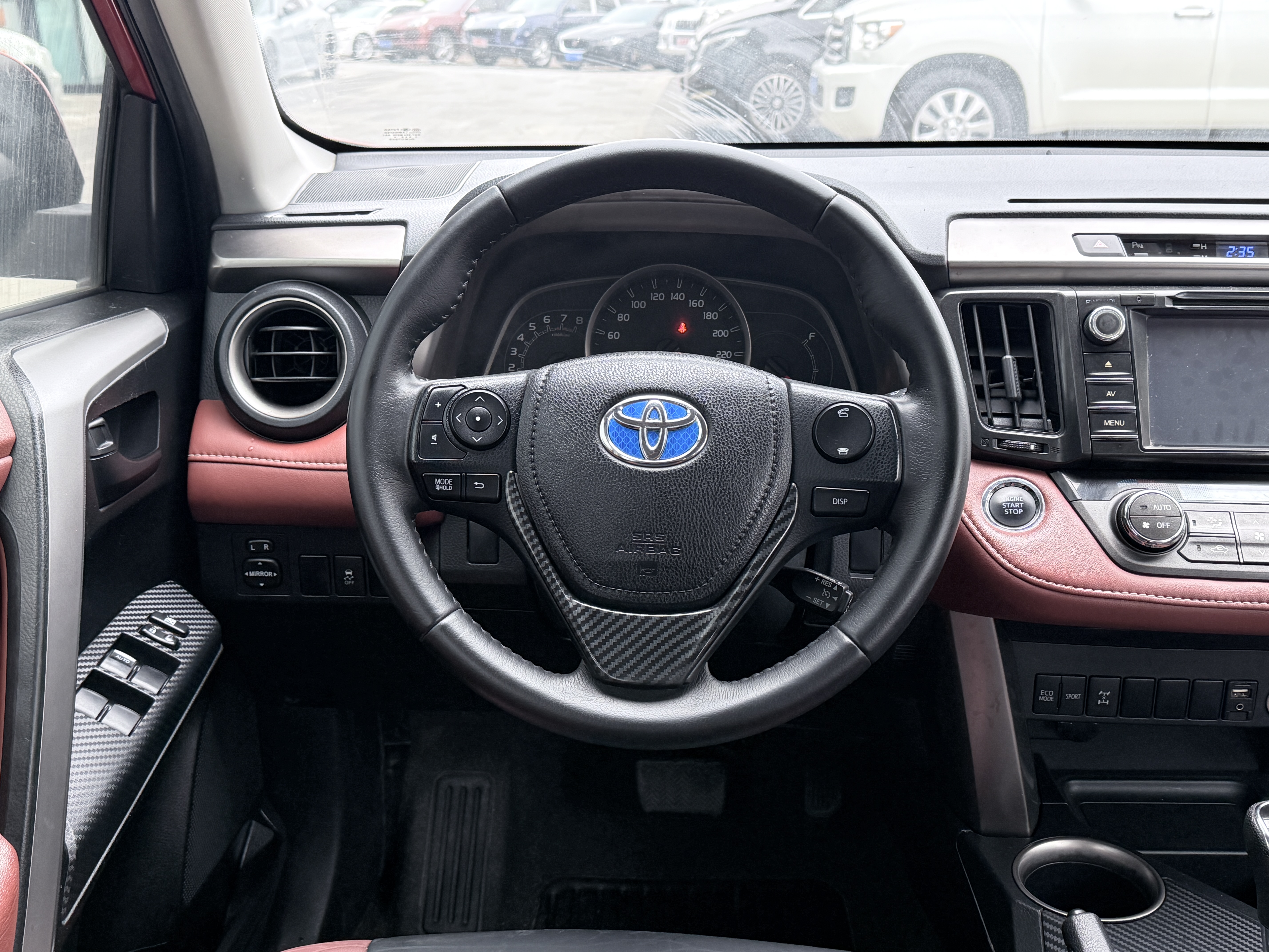 Toyota RAV4 2014 изображение автомобиля #9