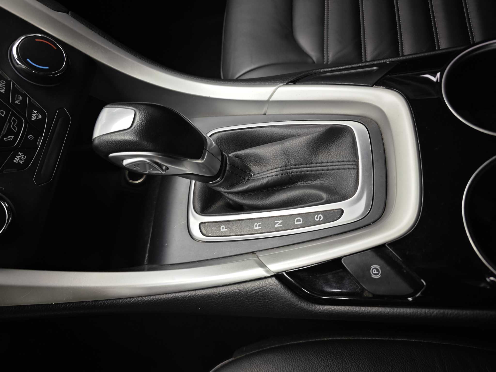 Ford Mondeo 2016 immagine di auto #9