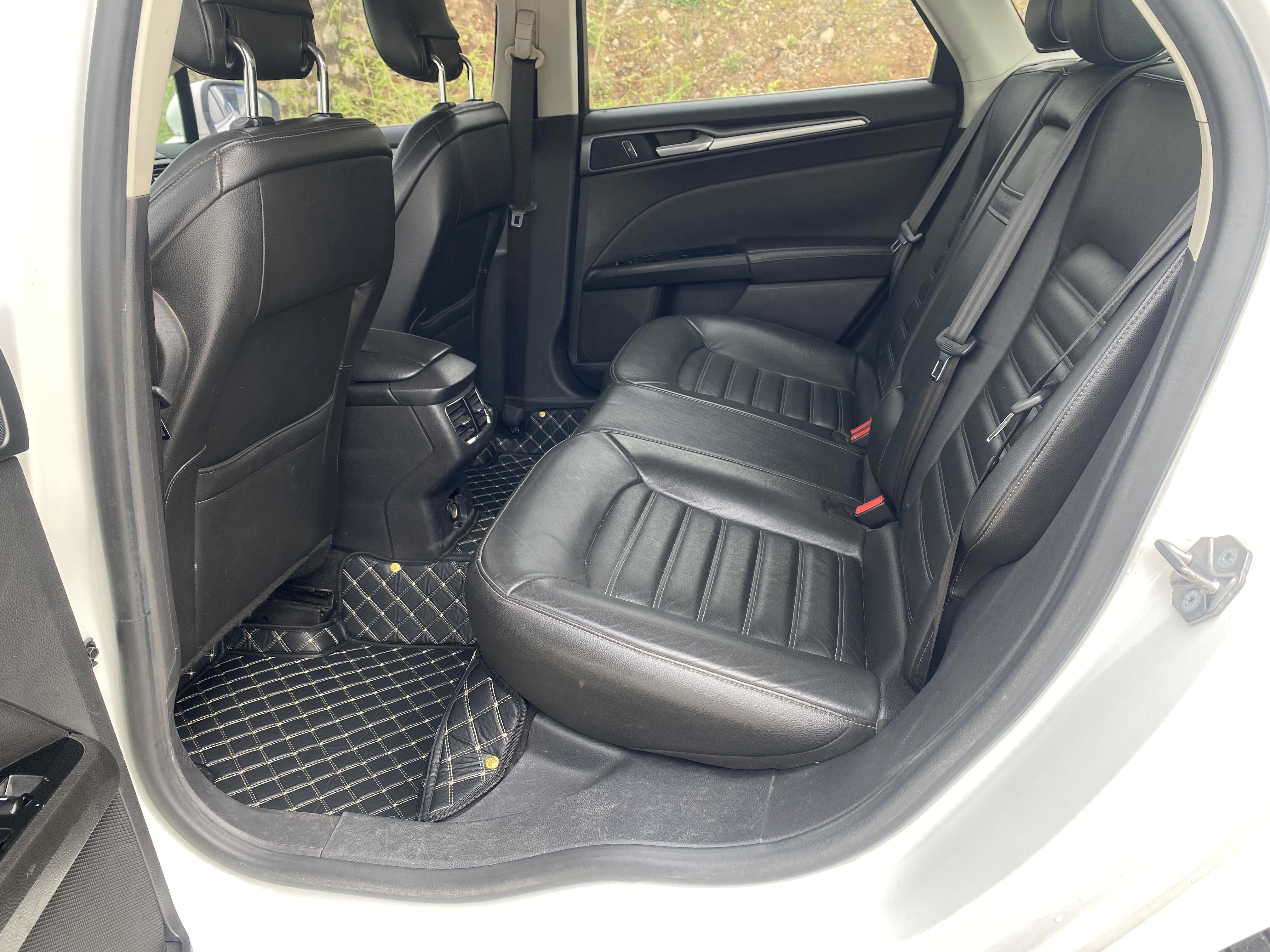 Ford Mondeo 2016 صورة سيارة #9