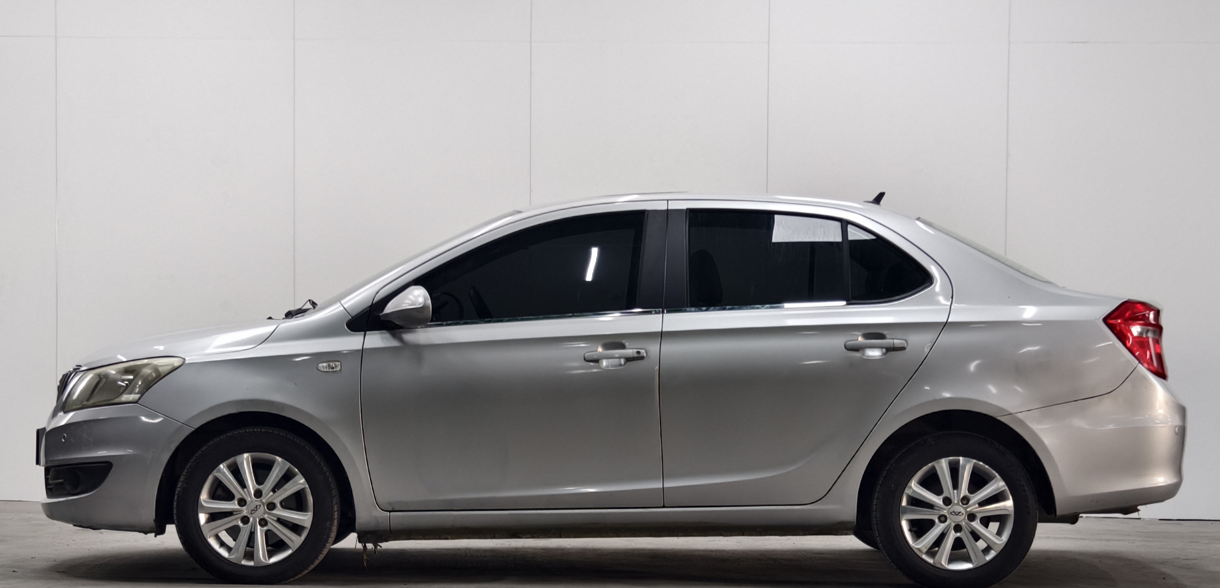 Chery E3 2014 car image #9