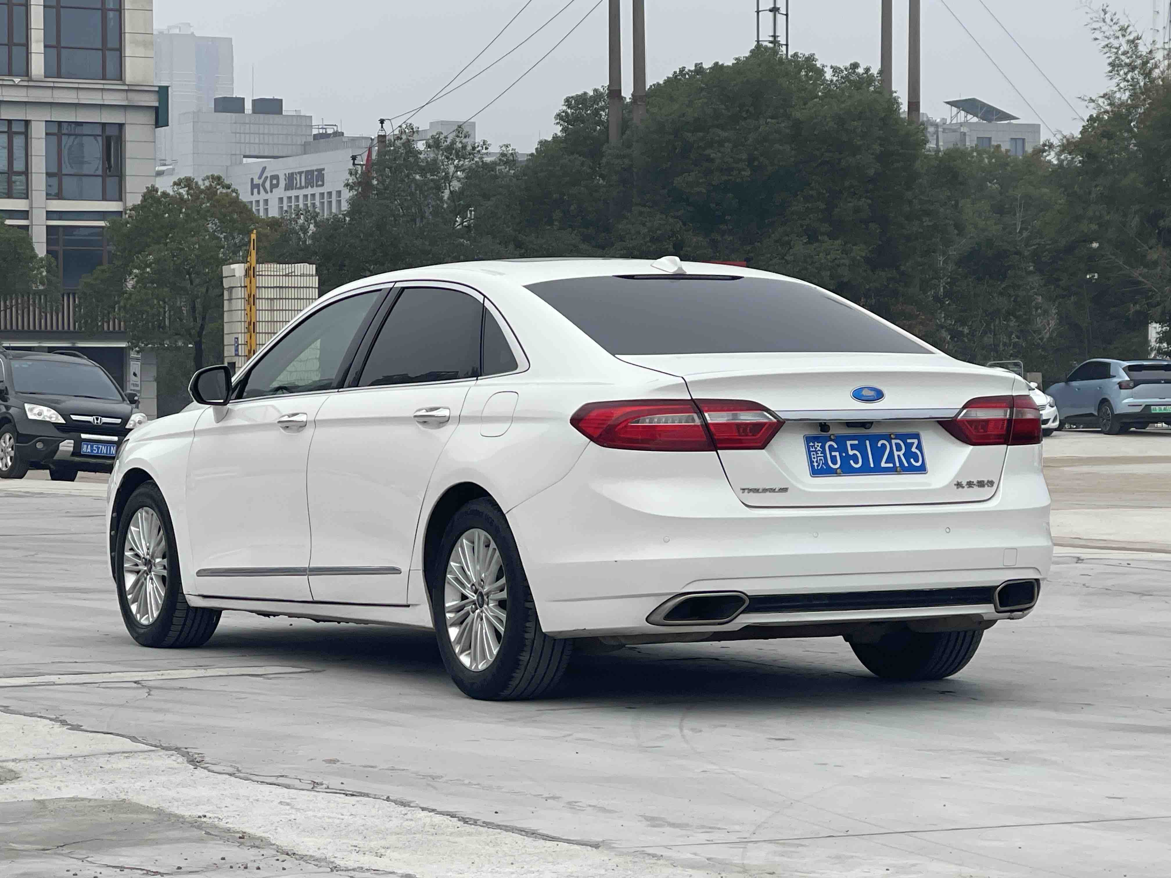 Ford Taurus 2016 #9 Ford Taurus 2016 car image #9