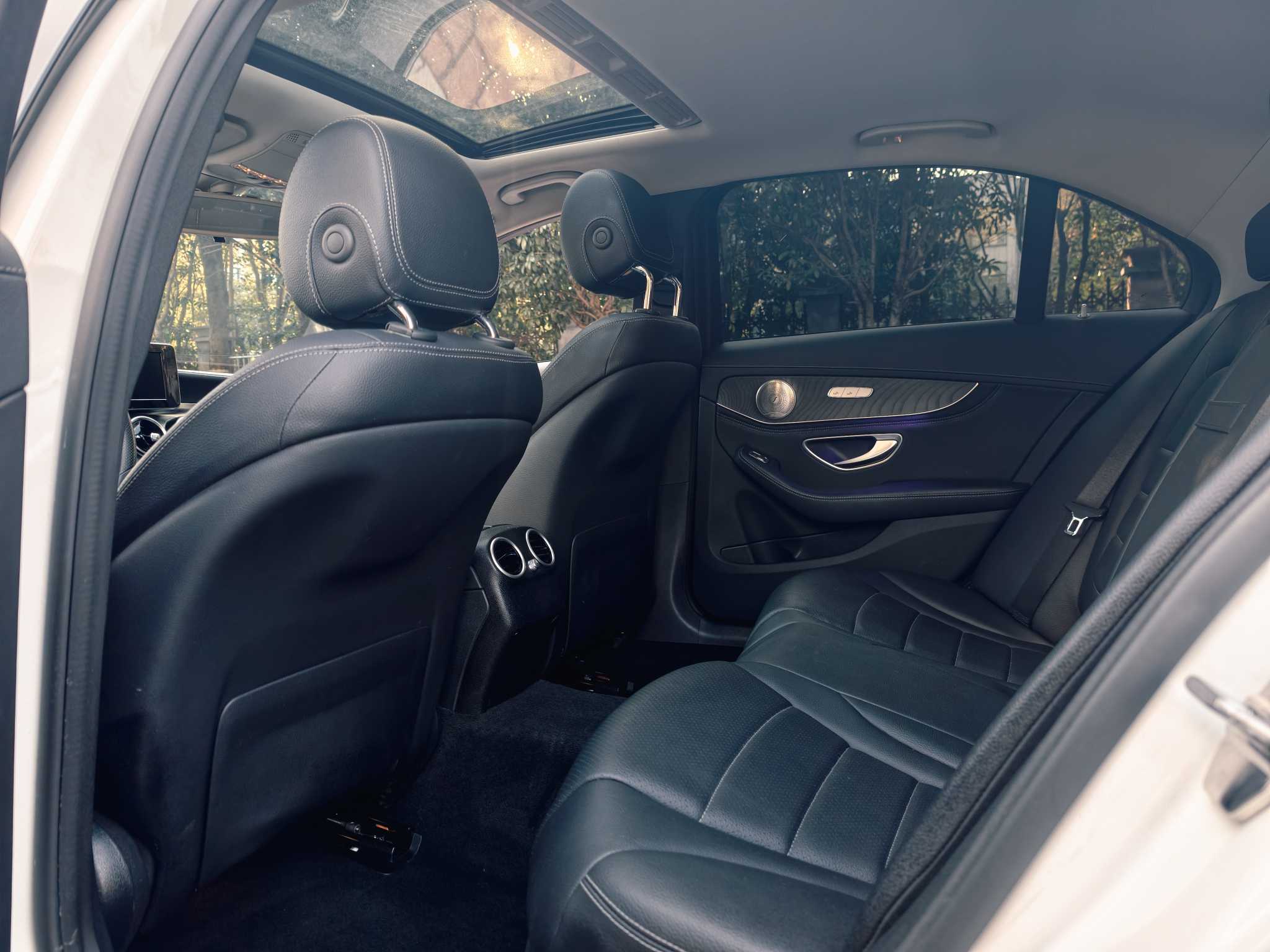 Mercedes-Benz C Class 2017 car image #9