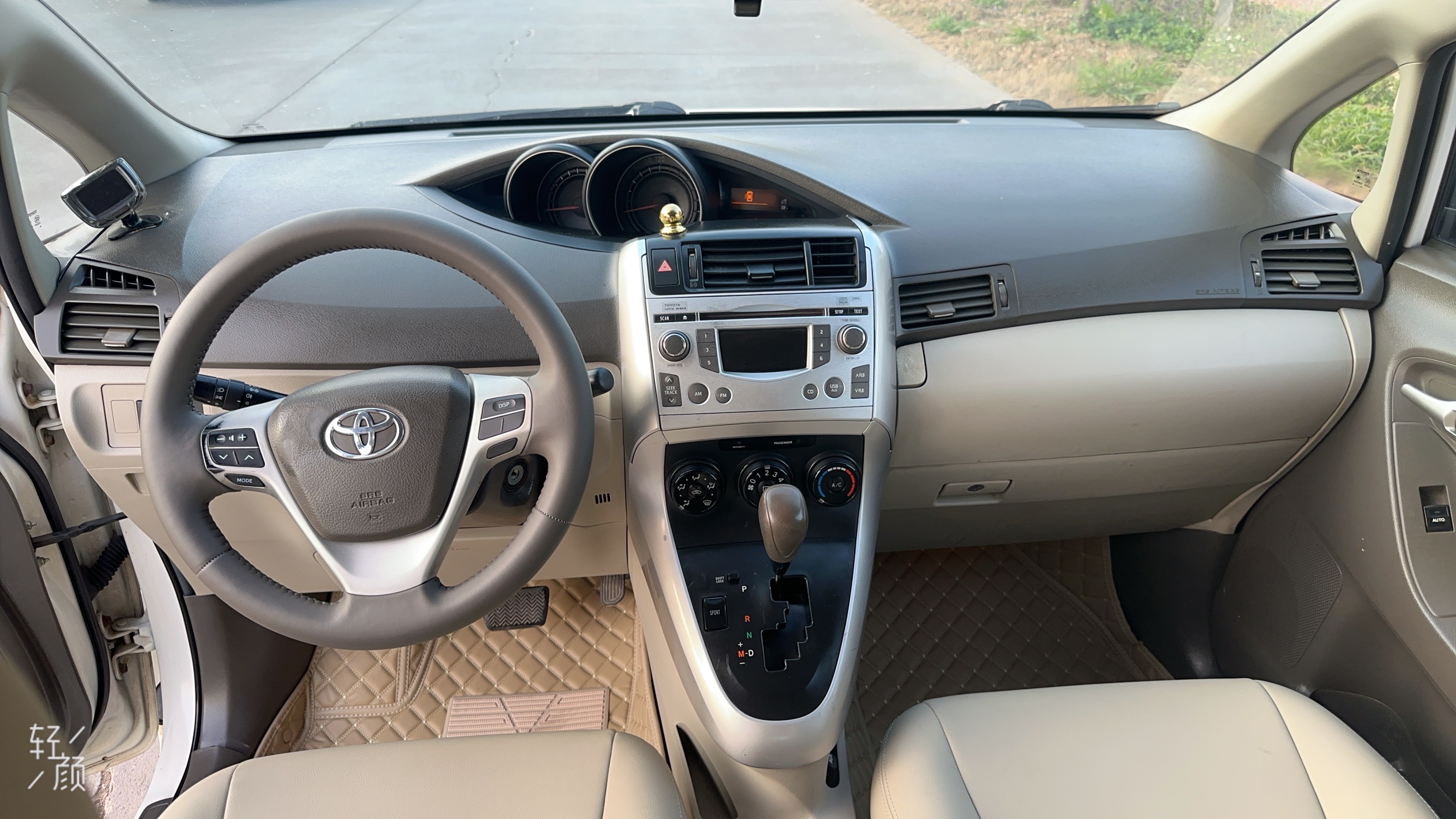 Toyota Verso 2013 car image #9