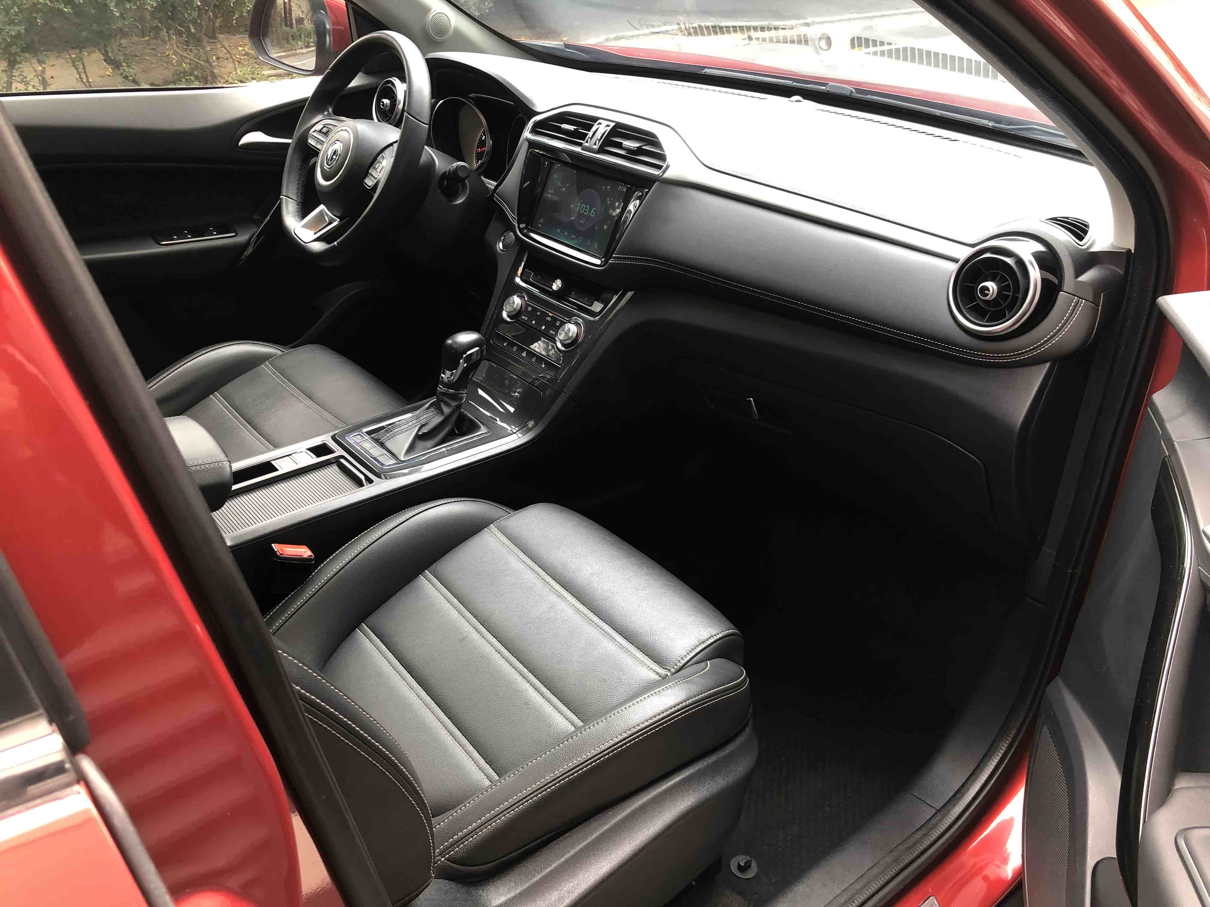 MG GS 2017 car image #9