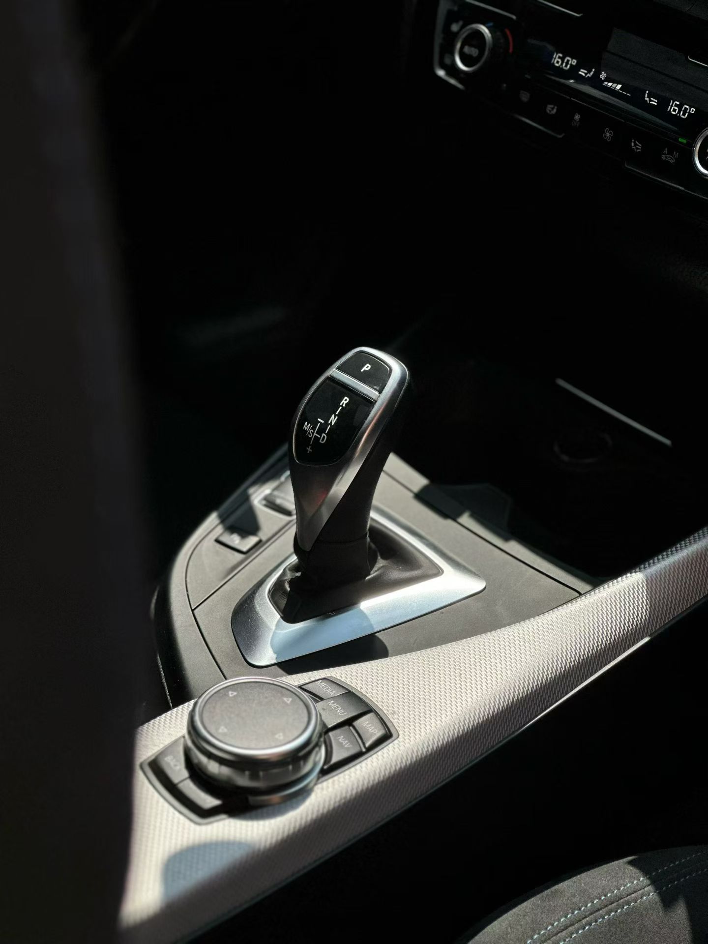 BMW M240i 2016 صورة سيارة #9