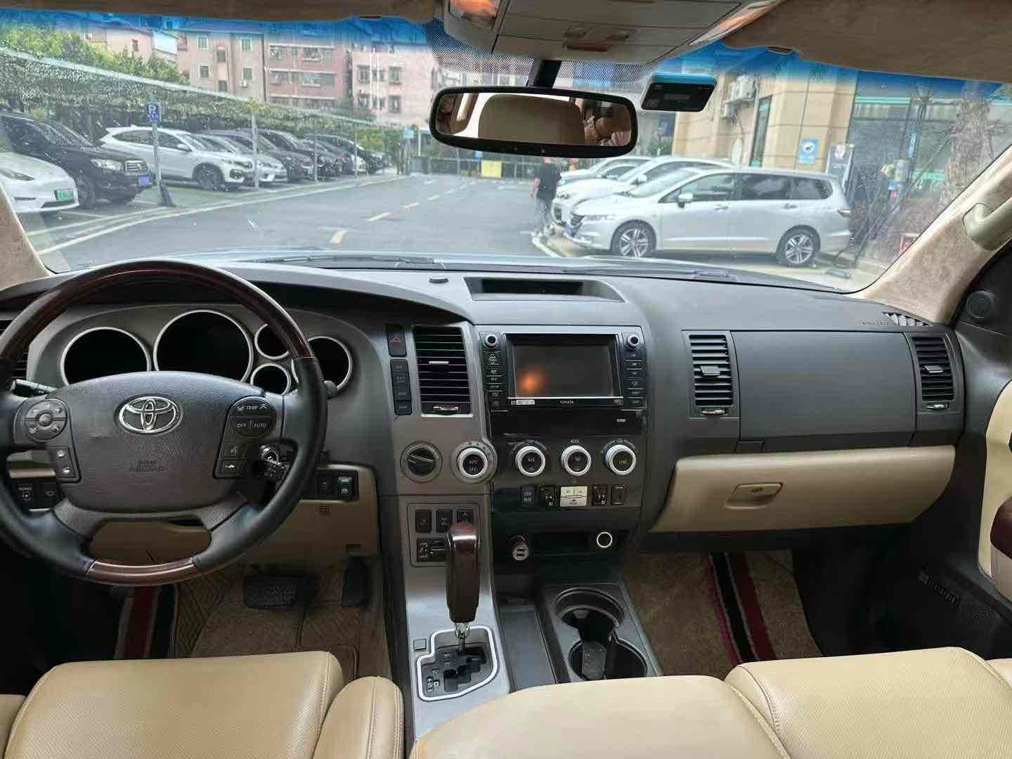 丰田 红杉 2011 #9 丰田 红杉 2011 汽车图片 #9