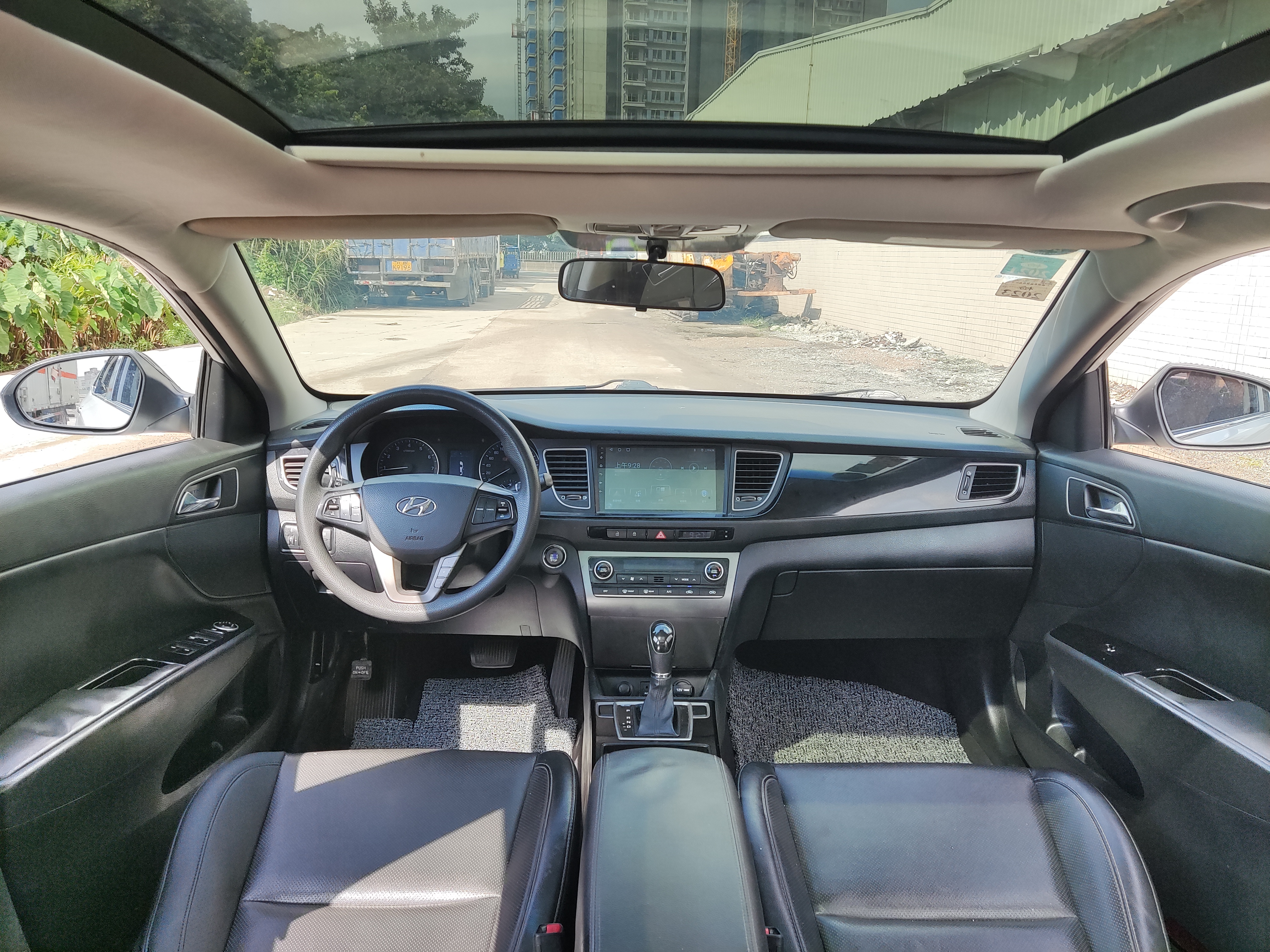 Hyundai Mistra 2015 #9 Hyundai Mistra 2015 car image #9