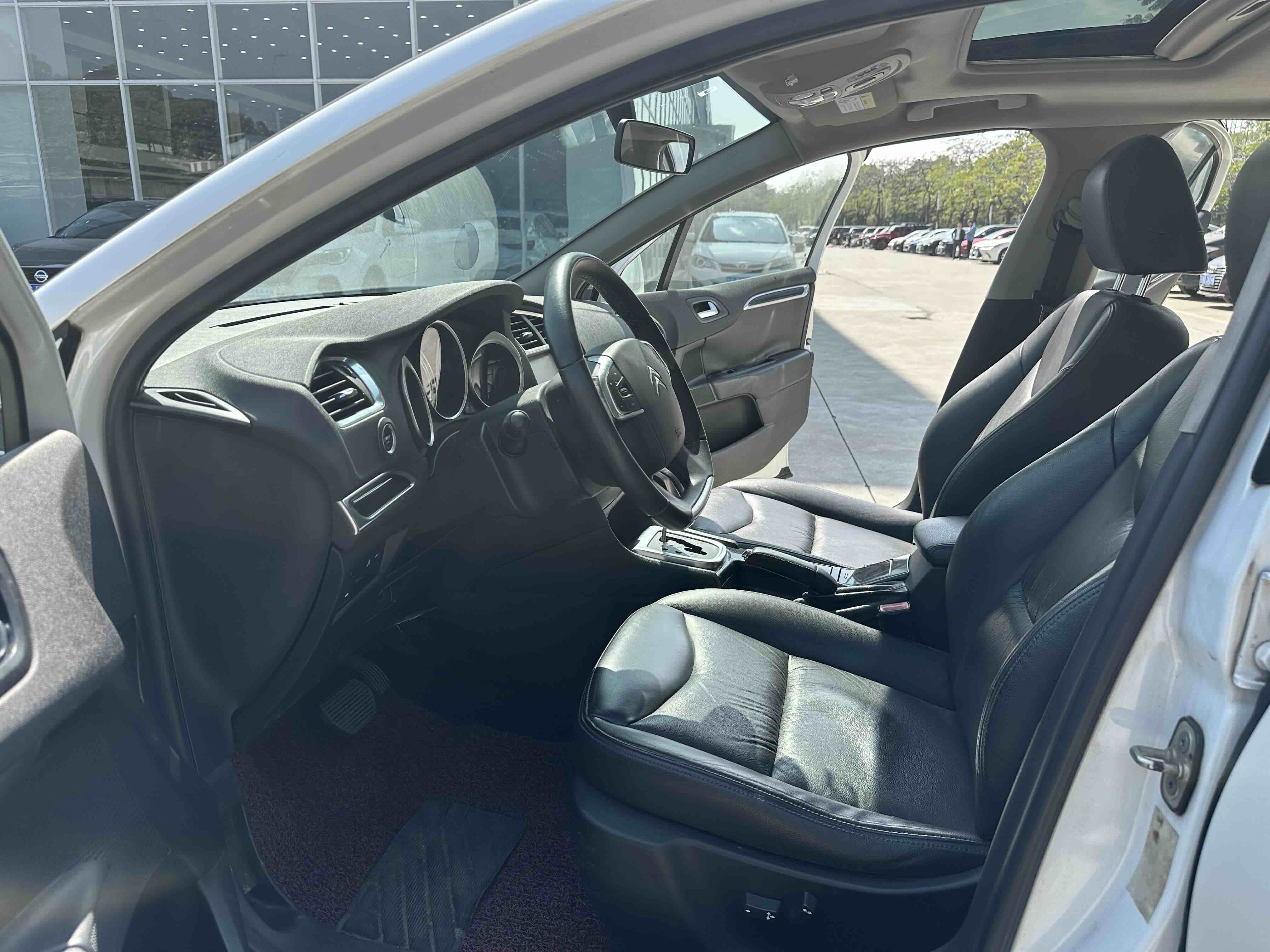 Citroen C4L 2014 #9 Citroen C4L 2014 immagine di auto #9