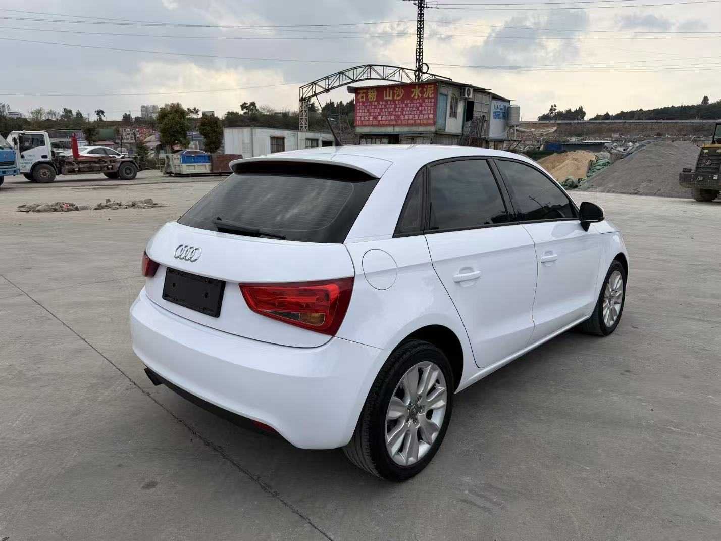 奥迪 奥迪A1 2015 汽车图片 #9