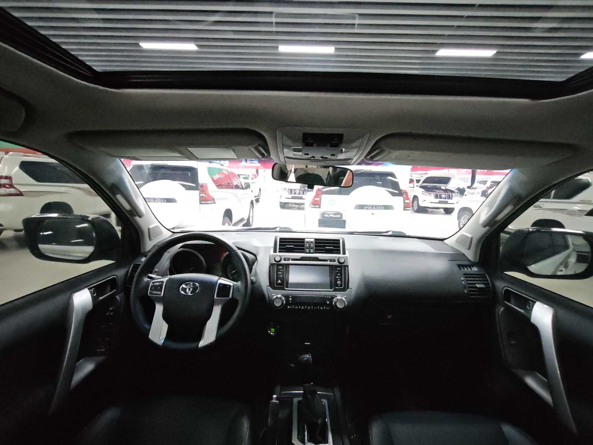 Toyota Prado (Imported) 2014 car image #9