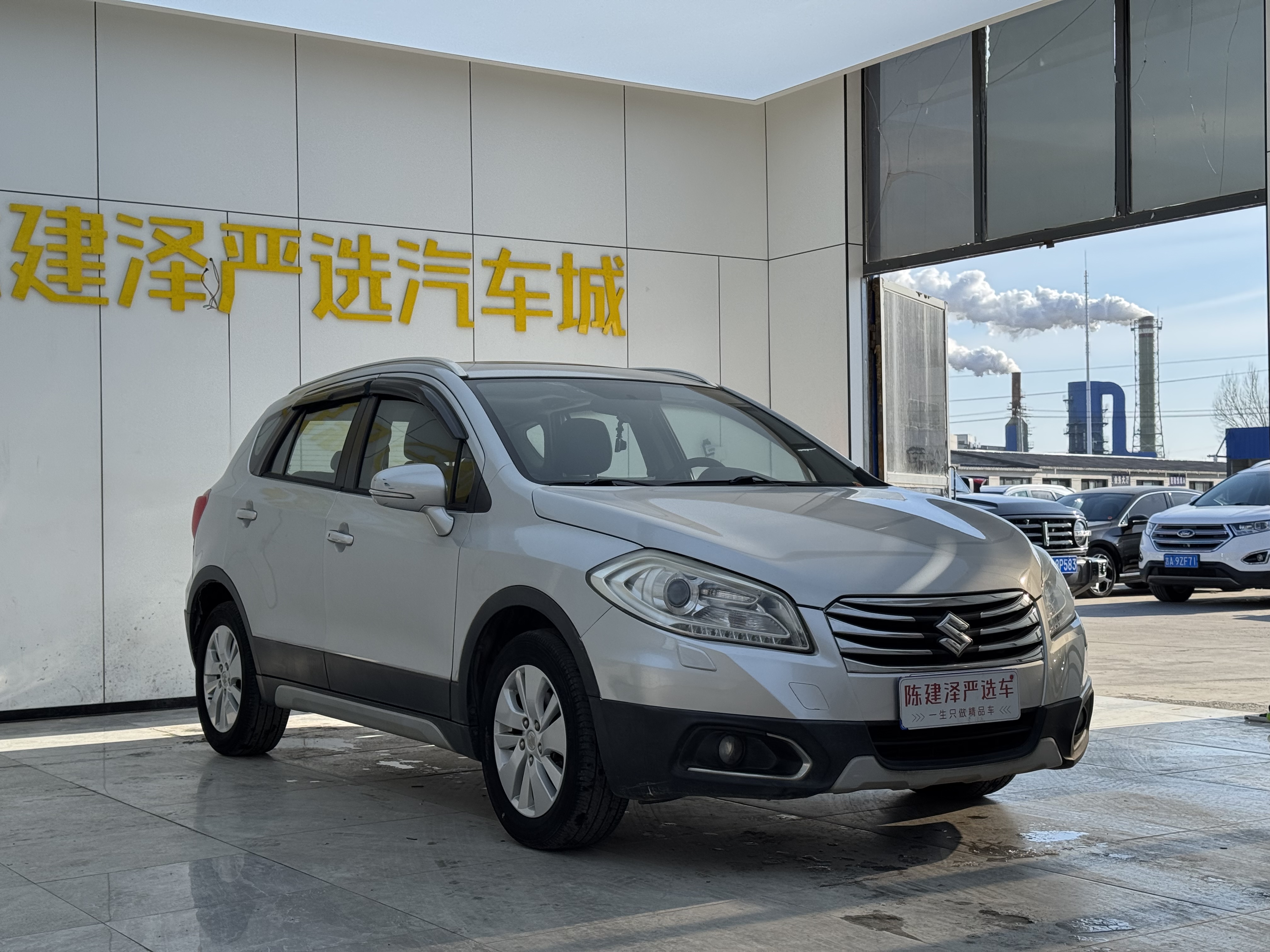 Suzuki S-Cross 2016 صورة سيارة #9