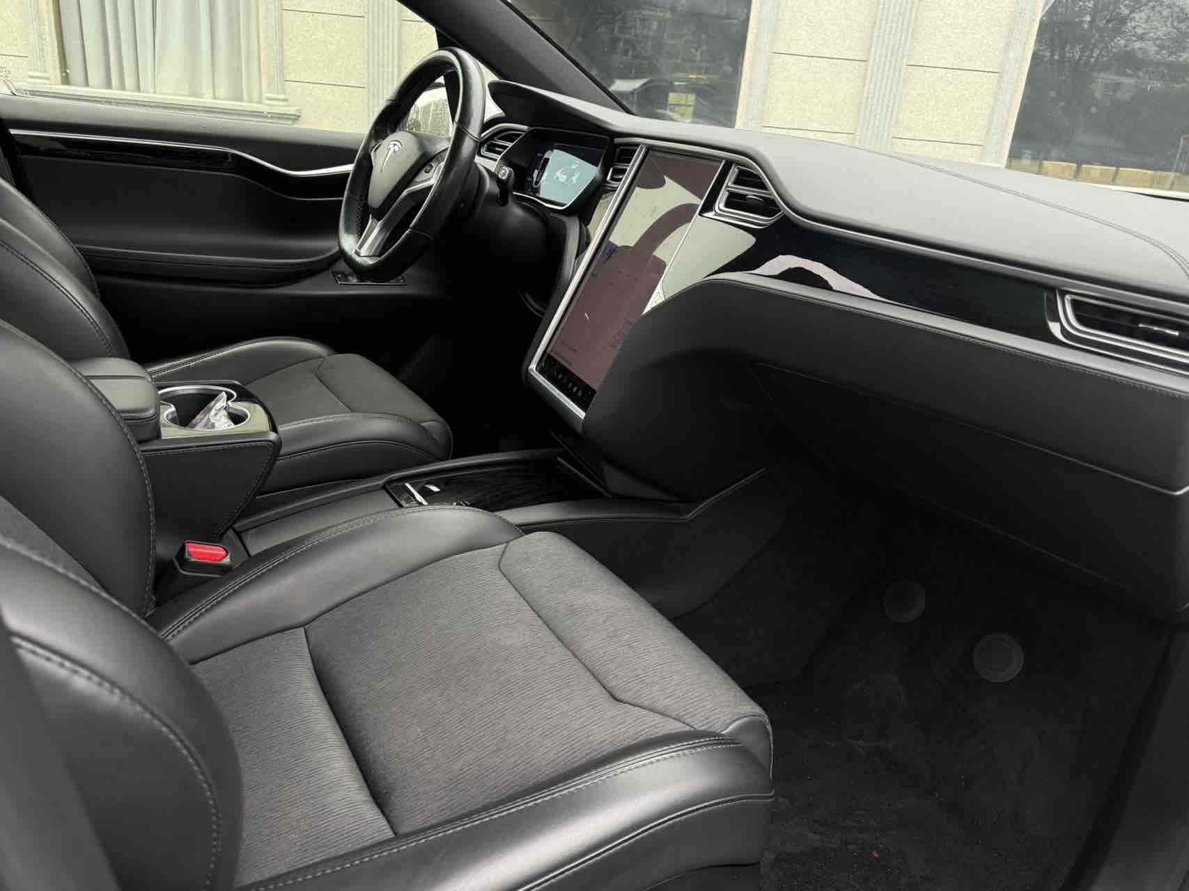 特斯拉 Model X 2018 汽车图片 #9