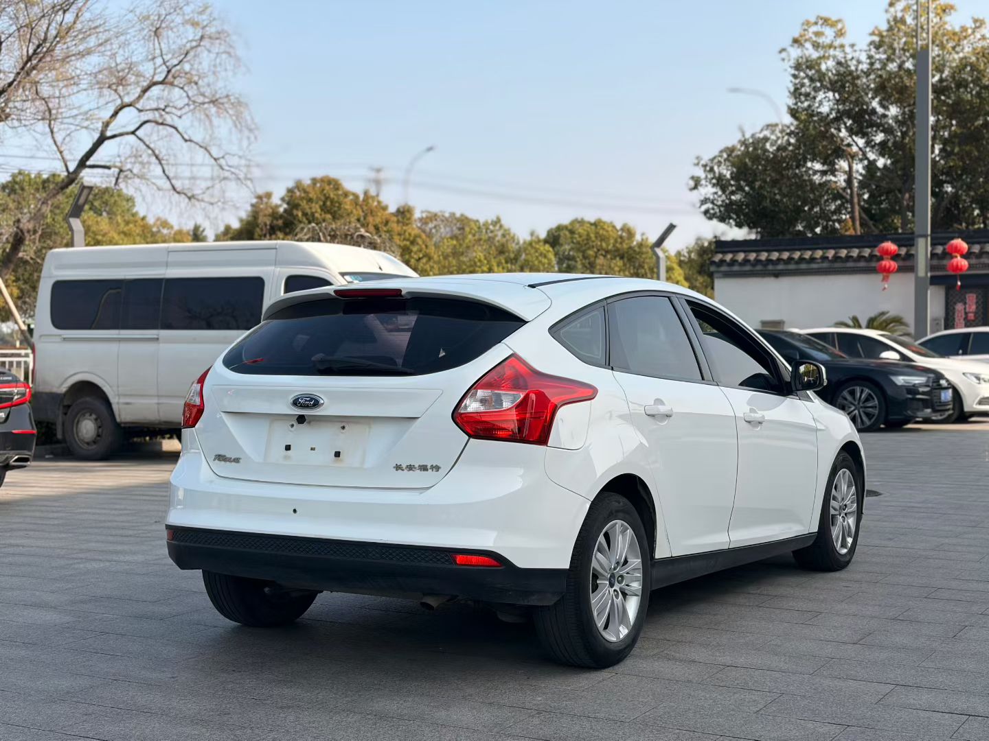 Ford Focus 2013 car image #9