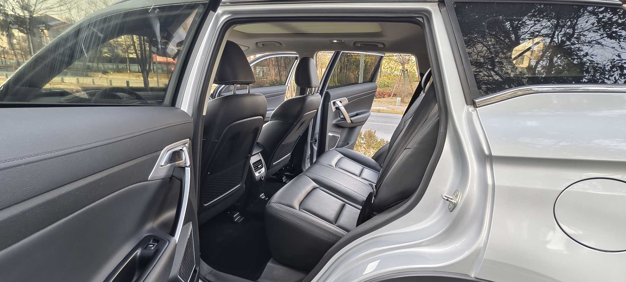 GEELY 2018 imagen de coche #9