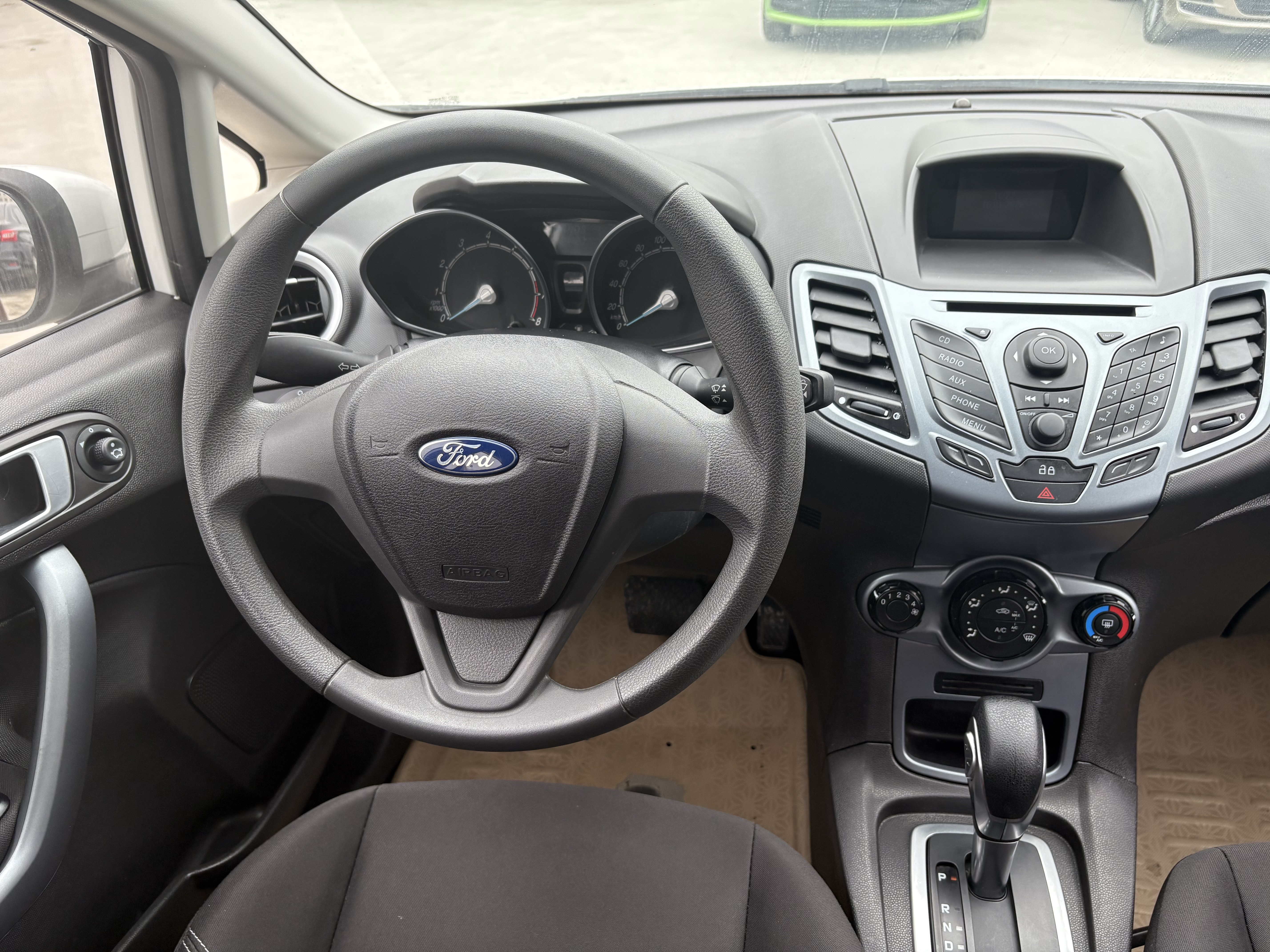 Ford Fiesta 2017 car image #9